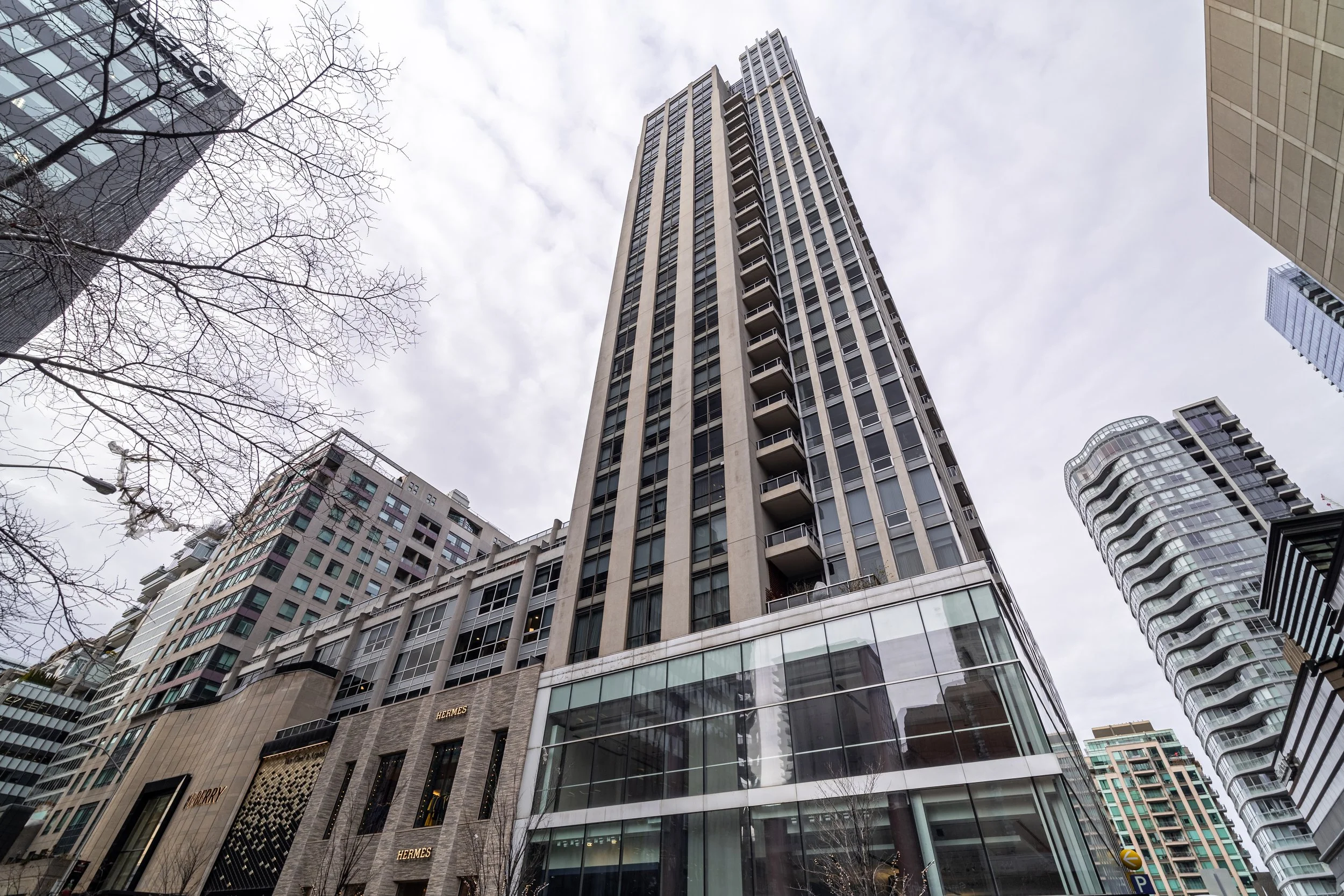 U1403  10 Bellair St, Toronto - 008.jpg