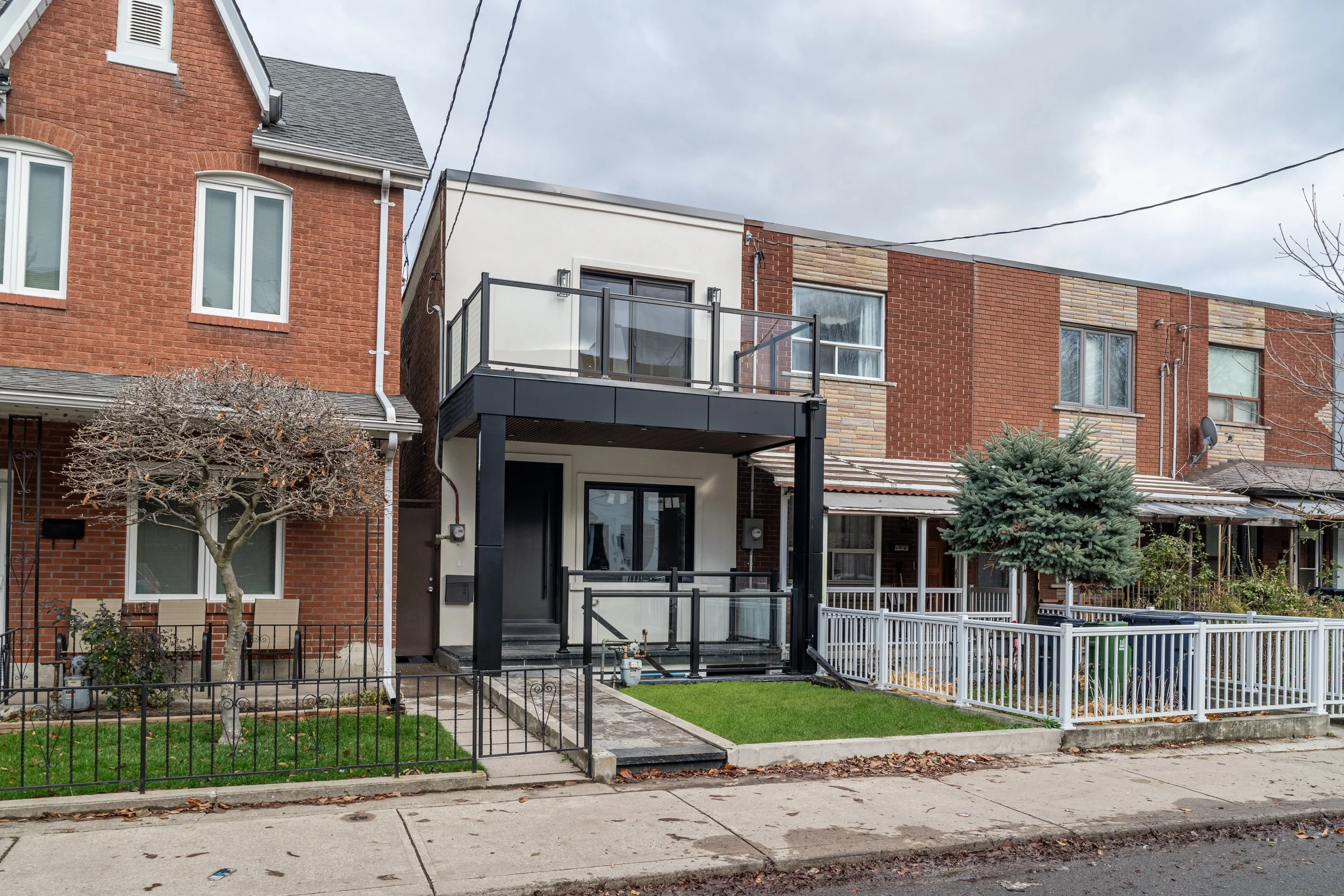 Frameless - 283 Euclid Ave - 003.jpg