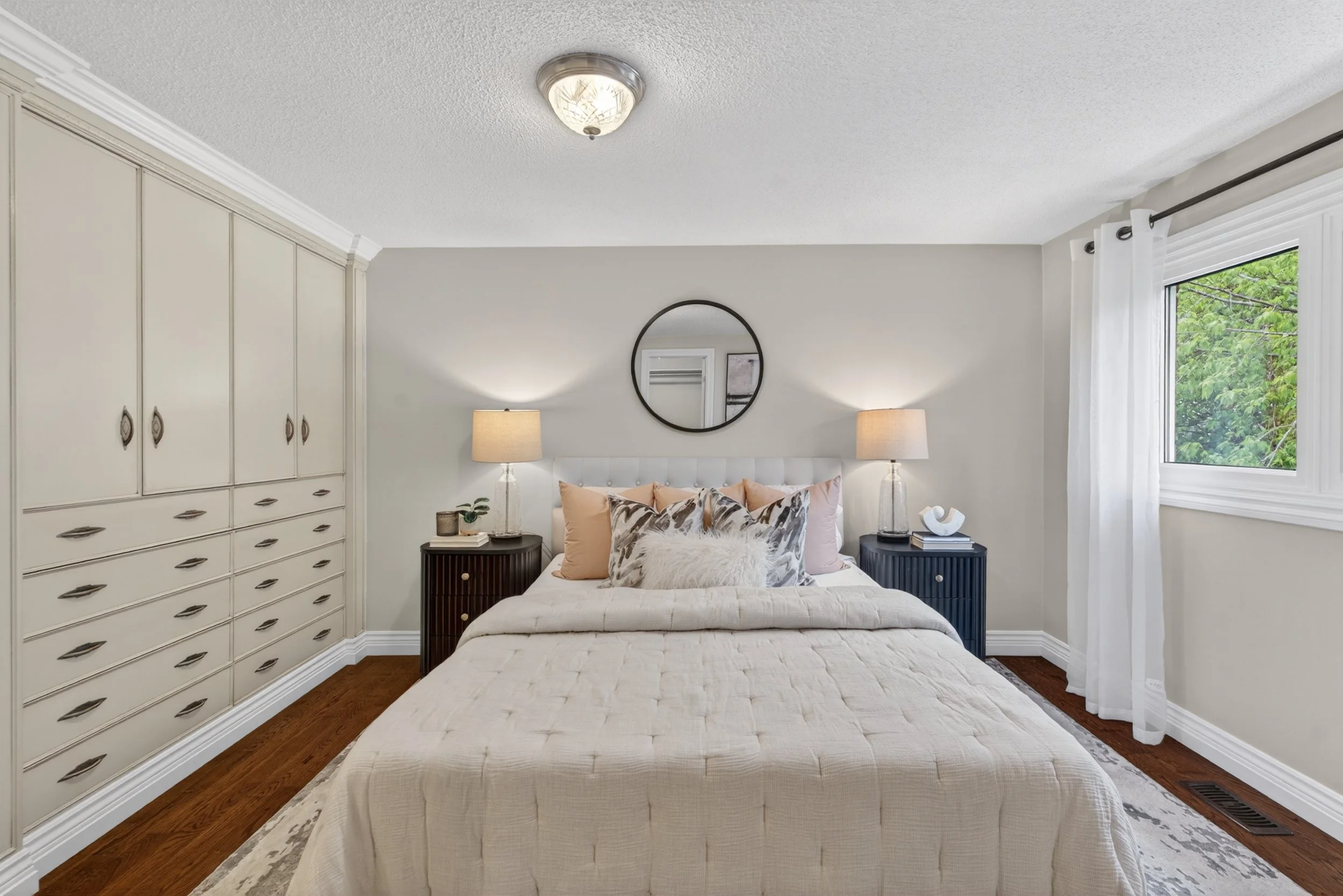 Frameless - 12 Patterson Cres - 036.jpg