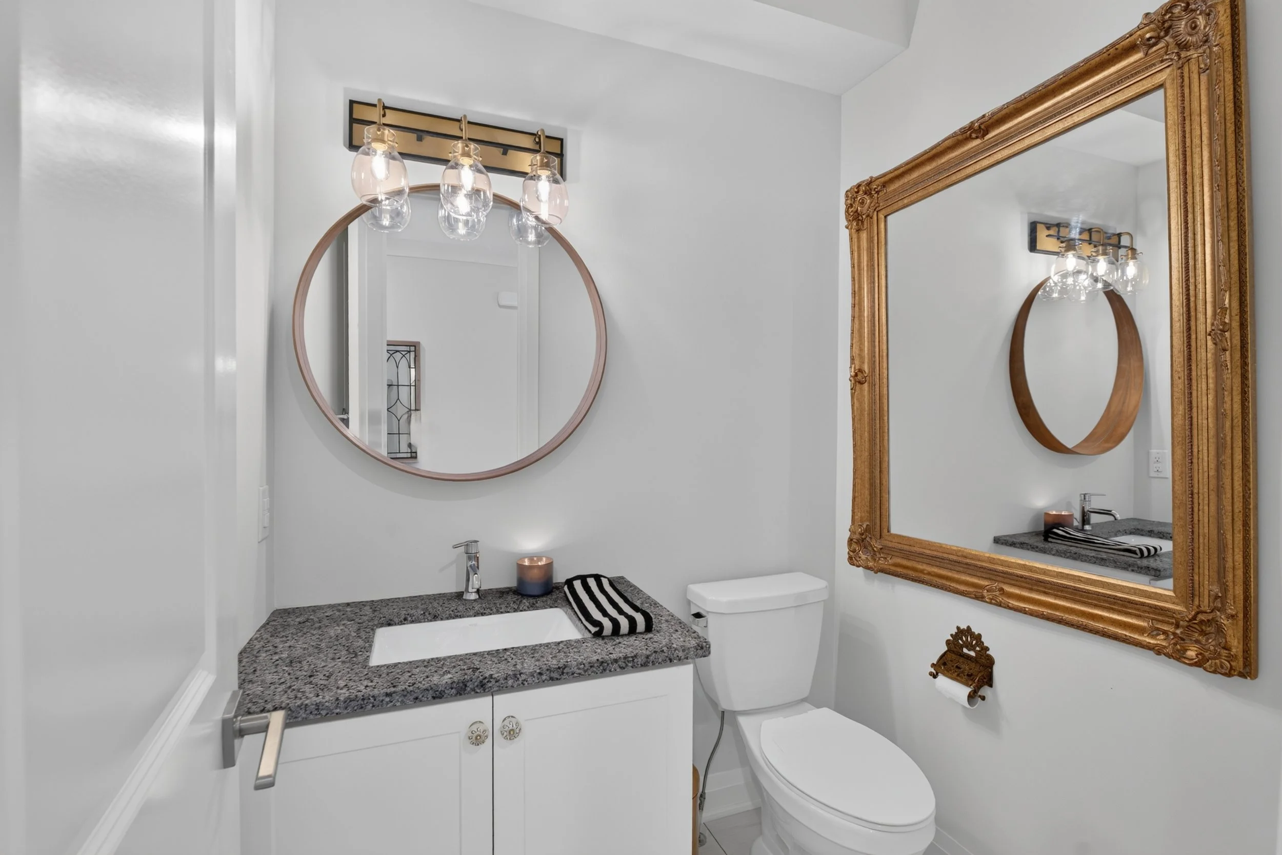Frameless - 40 Lowther Ave - 033.jpg