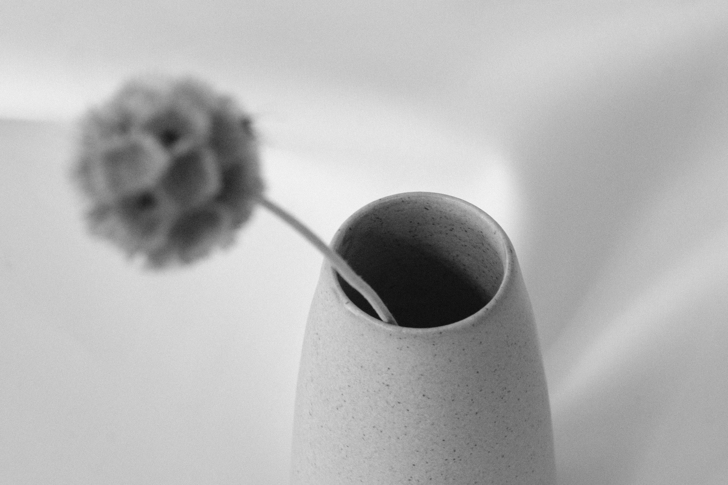 Slender Vase 04.jpg