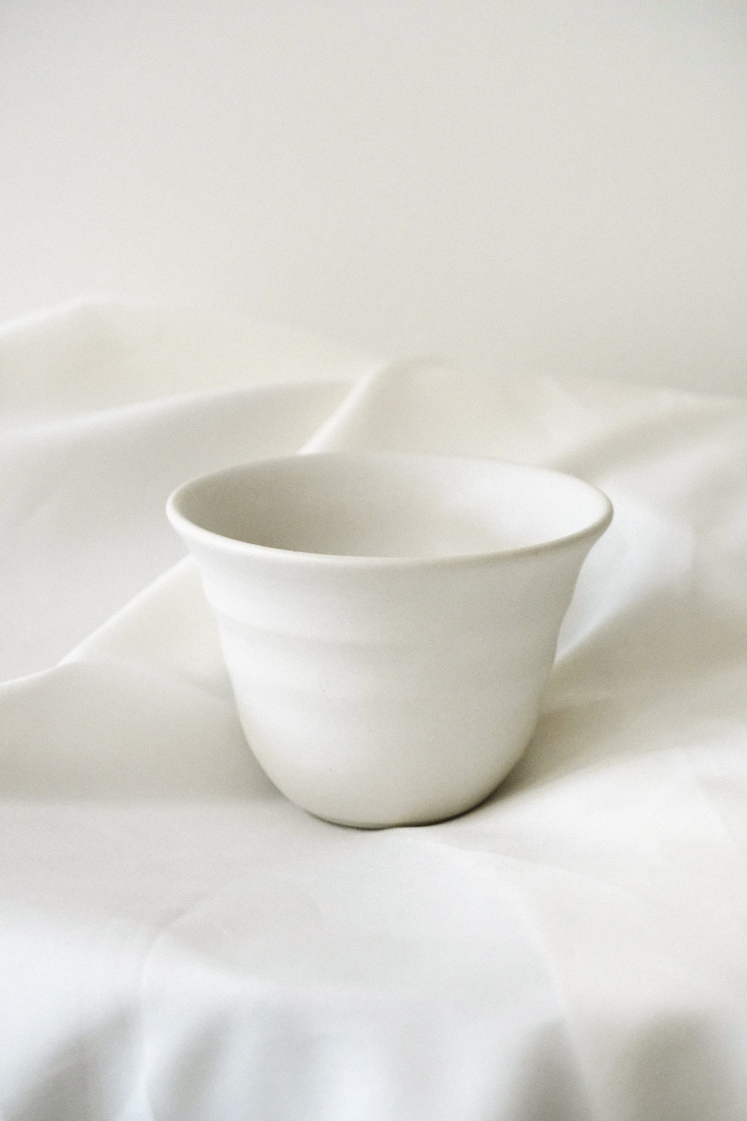 Small Porcelain Vase 04.jpg