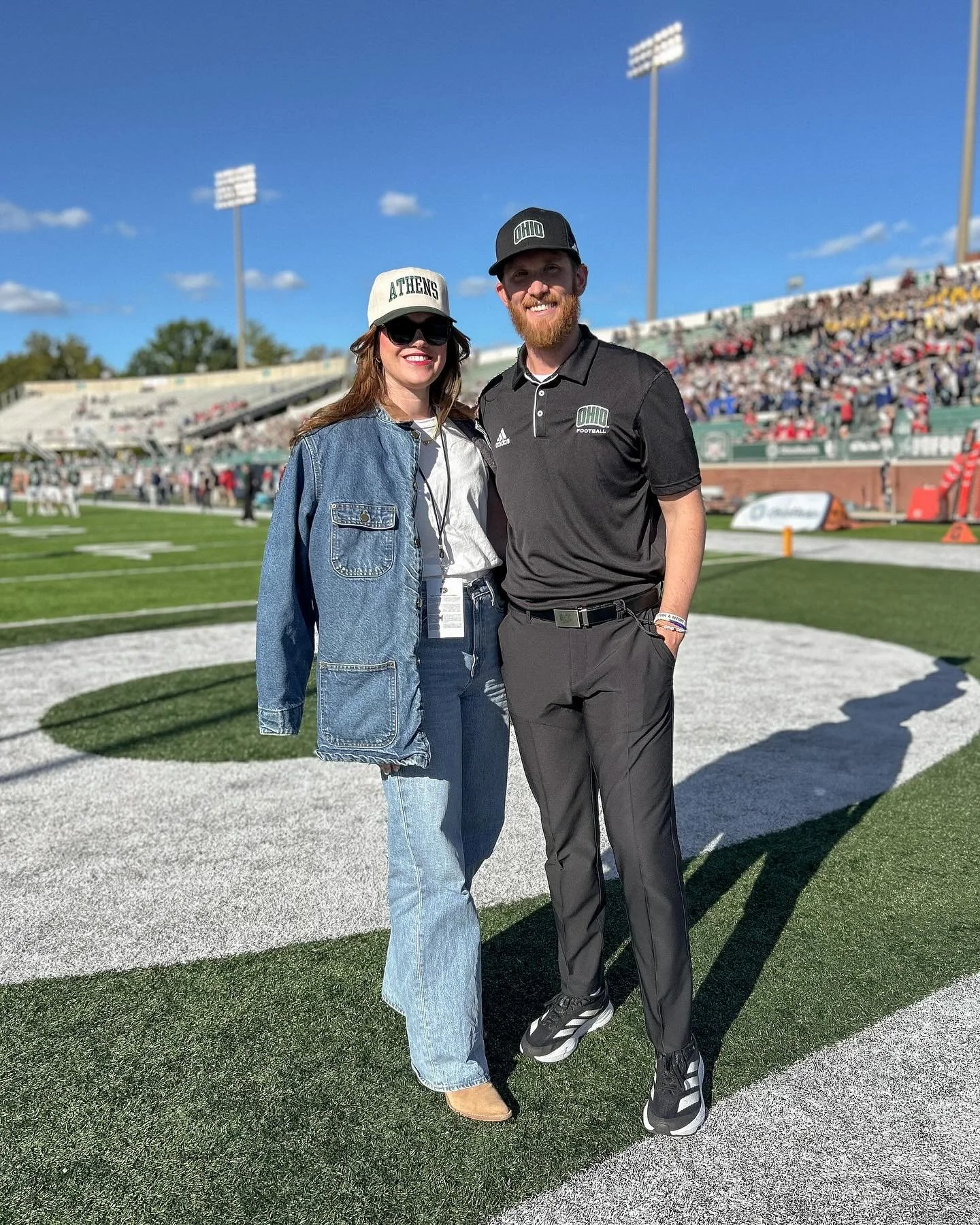 WEEK TWO RECAP 💚✨
✨ BOBCATS WIN! 👏🏻👏🏻👏🏻
✨ Mini date night with @allmetzareoff at the stadium with @avalanche_pizza 
✨ Practice for Ulysses
✨ First home game ‘fit of the season
✨ Football has arrived at Peden Stadium
✨ Drooling over the