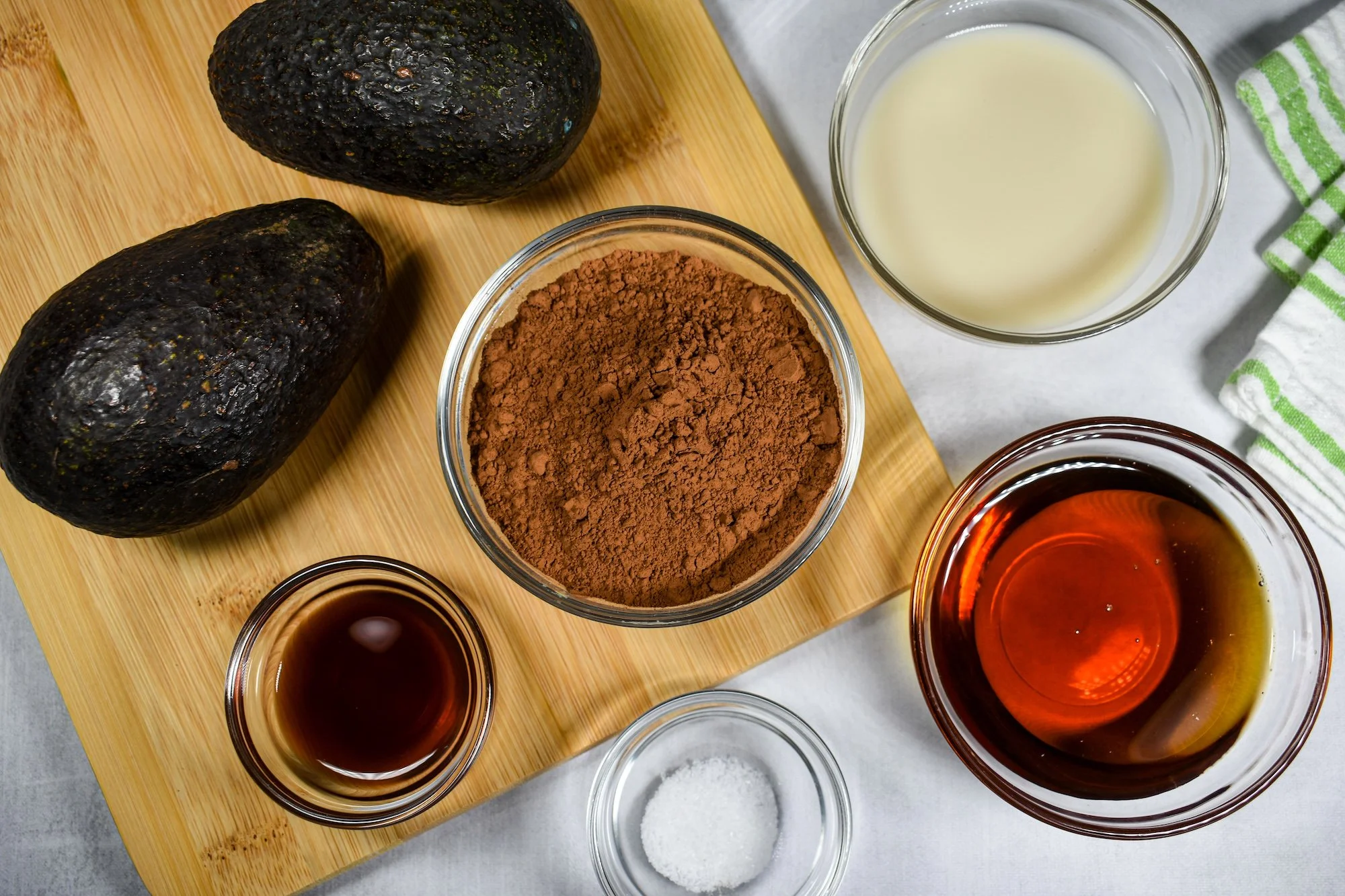 Avocado chocolate mousse ingredients