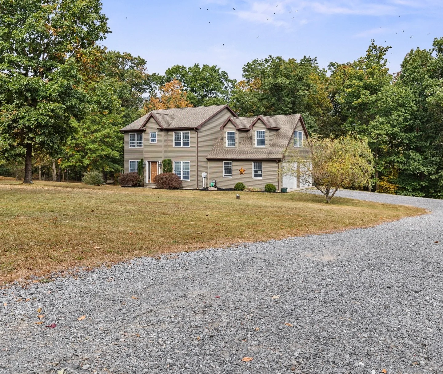 Under Contract 🎉🏡

Congratulations to my sellers on accepting a fantastic offer on your home! It&rsquo;s been an honor to represent you and guide you through this process. I am excited to get you to the closing table! 🏠🔑

If you&rsquo;re thinking