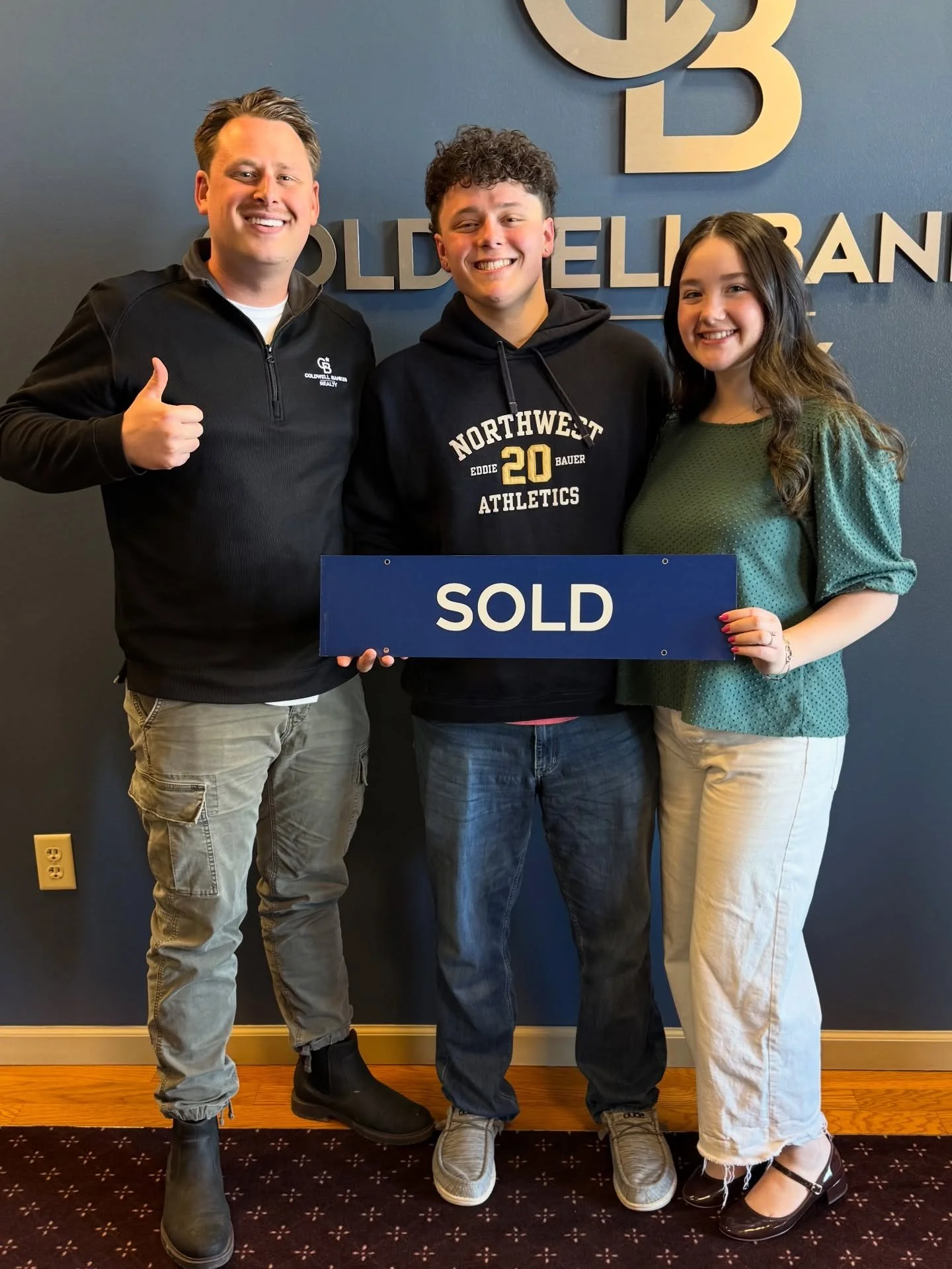 Introducing Chambersburg&rsquo;s newest homeowners! 🏡👀

A BIG congratulations to @andrewkauffman128  and @rose.shifler on the purchase of their first home here in Chambersburg! 🔑

We first connected in early February and began touring homes. 

The
