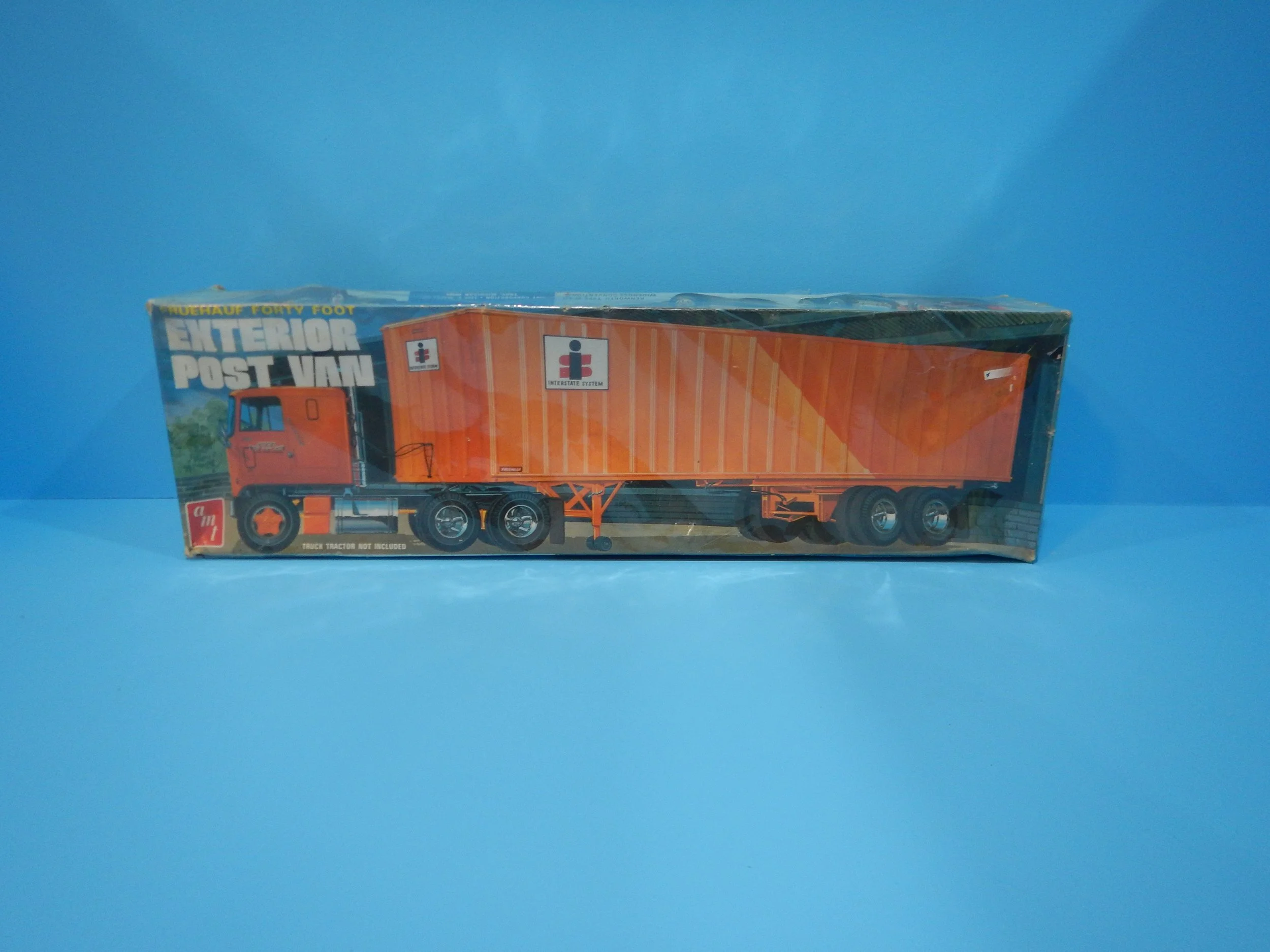 FRUEHAUF 40' EXTERIOR POST VAN, INVENTORY MOVED, T524GK