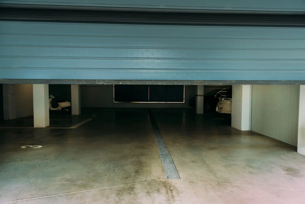 Epitome of Elegance: Installing Enchanting Garage Floors