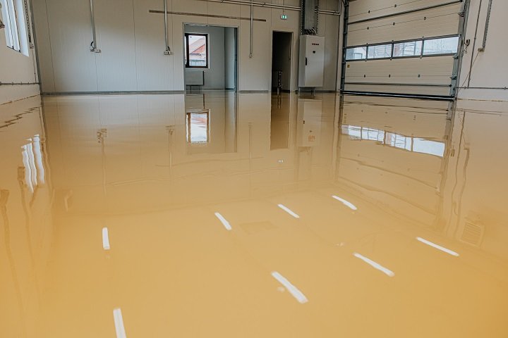 Epoxy Flooring: An Improved and Advanced Makeover to Your Floor