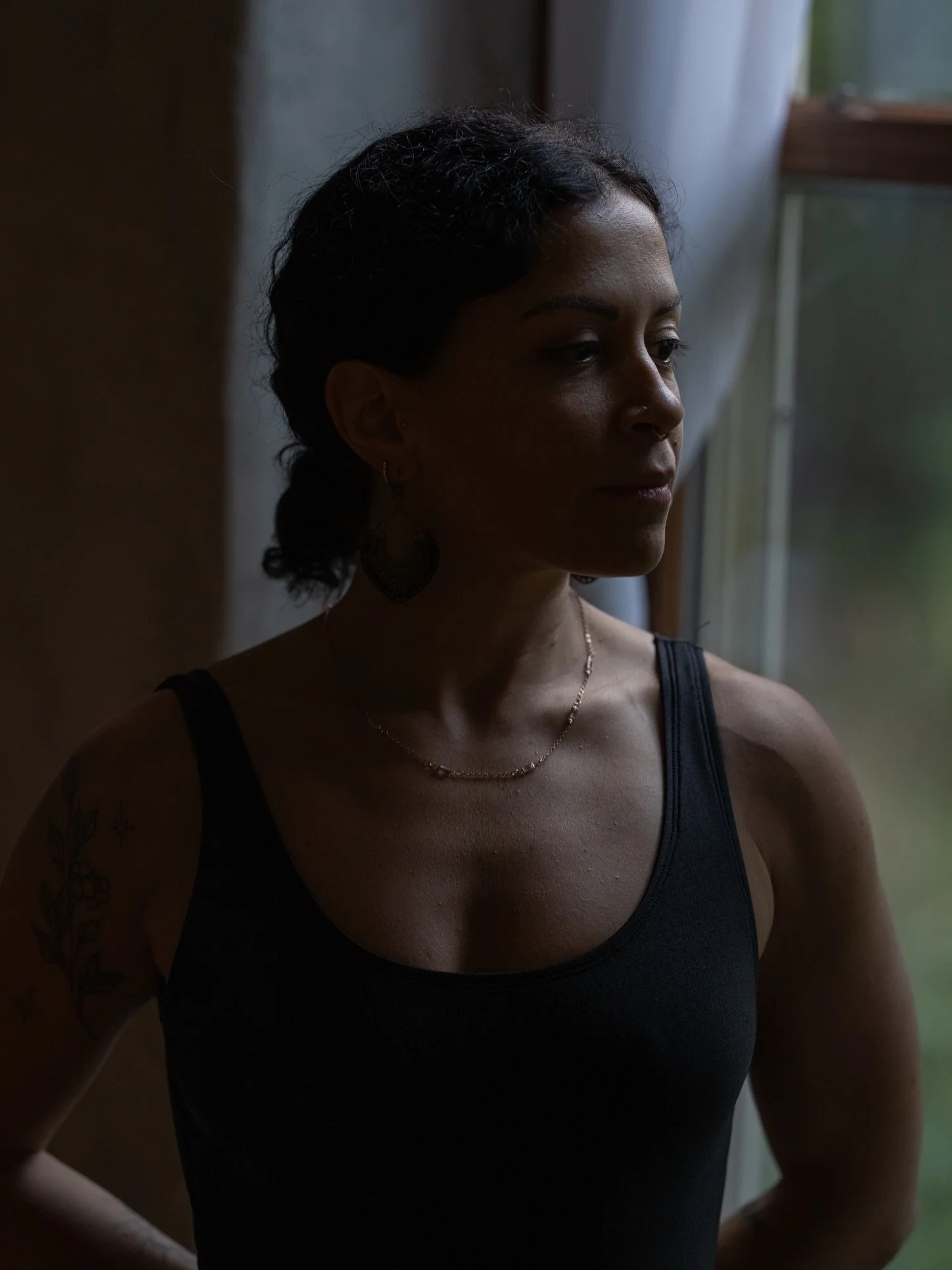 Thank you @portlandpictureworks for capturing the true essence of this retreat. 

I love the moodiness in this shot&mdash;something about it reflects the quiet phases we move through when we&rsquo;re deep in the work.

Being a leader in the wellness 