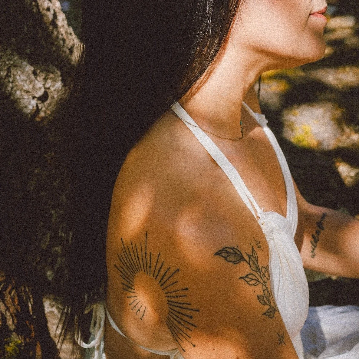 Pieces of me ✨ photo magic by @carlycasphotography 

My partner recently asked me how I'd describe myself. It was an interesting question that led to a discussion...

Wellness professional, performer, flight attendant... the list kept growing and I r