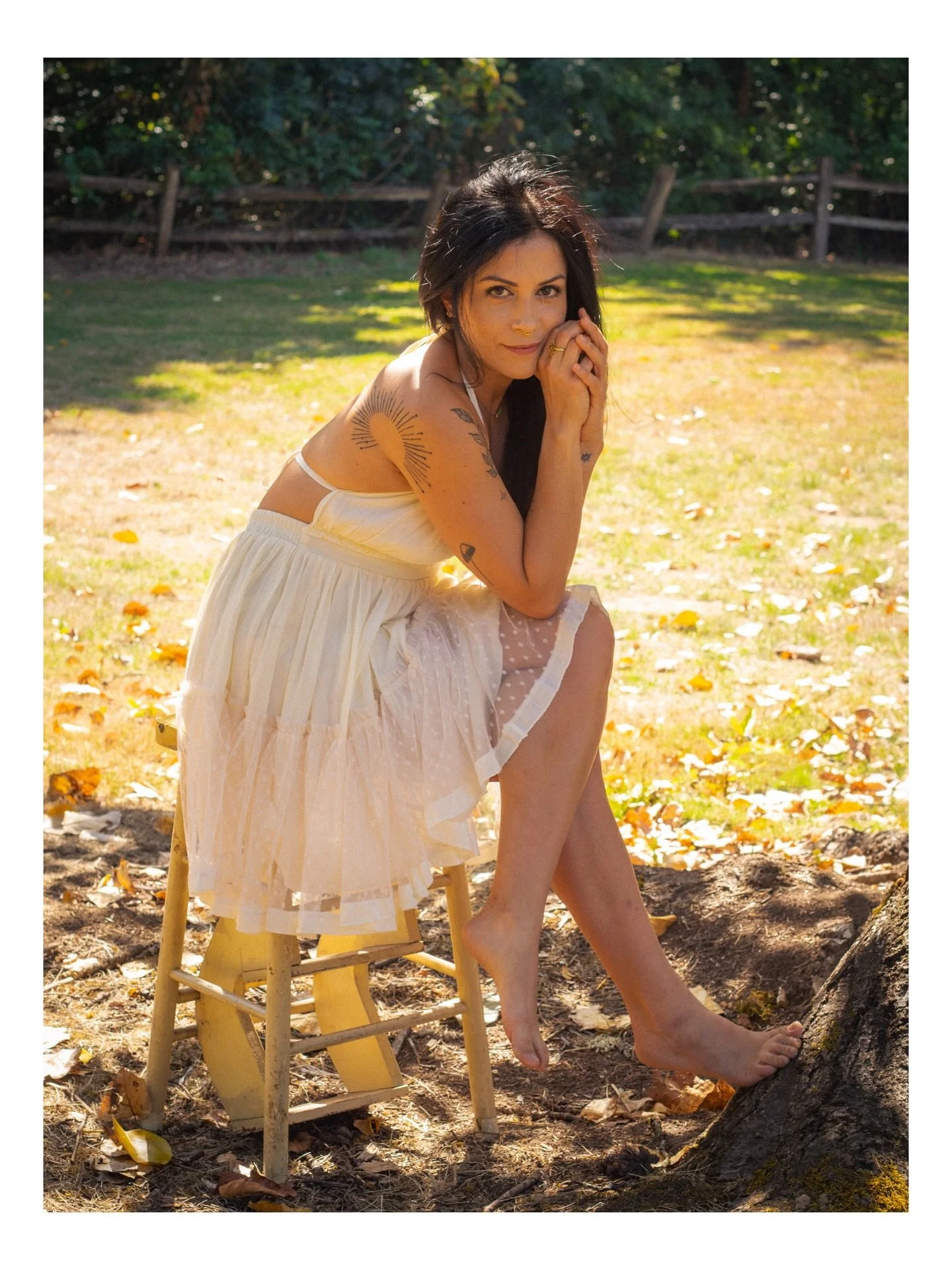 Feeling really grateful these days. ✨

I&rsquo;ve been pouring more of my energy into what and who makes me genuinely happy, and it&rsquo;s wild how much that shifts everything.

This shoot with @carlycasphotography was such a reminder of that&mdash;