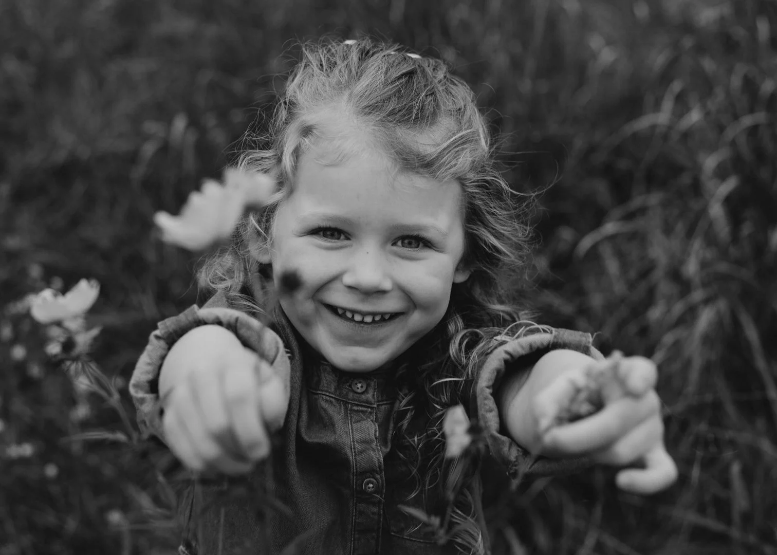 ashLEYstanLEYphotography_Tuleta_Family Session_Fall2024-3.jpg