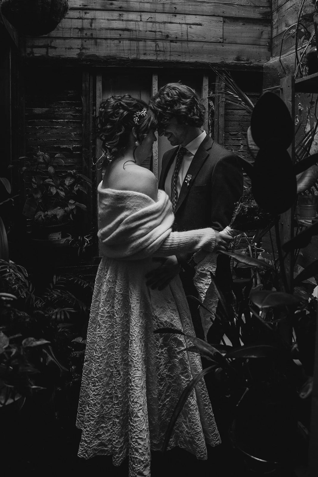 ashLEYstanLEYphoto_Dom+Elisabeth_Mahalls_Wedding-12_websize.jpg