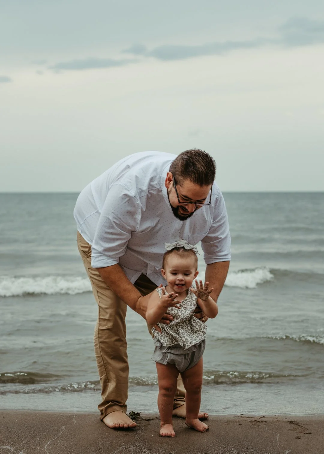 ashLEYstanLEYphotography_TheRomans_BeachFamilySession-24.jpg