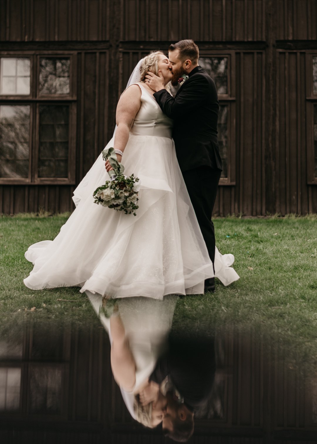ashLEYstanLEYphotography_Olivia+Jack_HappyDaysLodge_04-20-2024_Wedding-220.jpg
