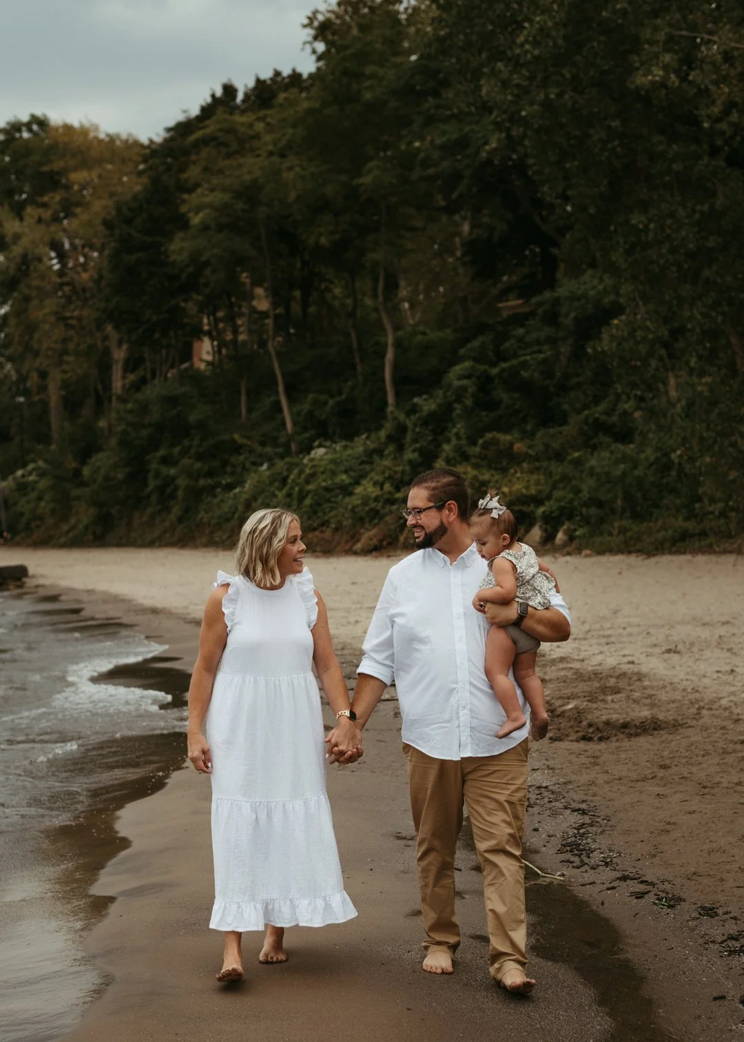 ashLEYstanLEYphotography_TheRomans_BeachFamilySession-14.jpg