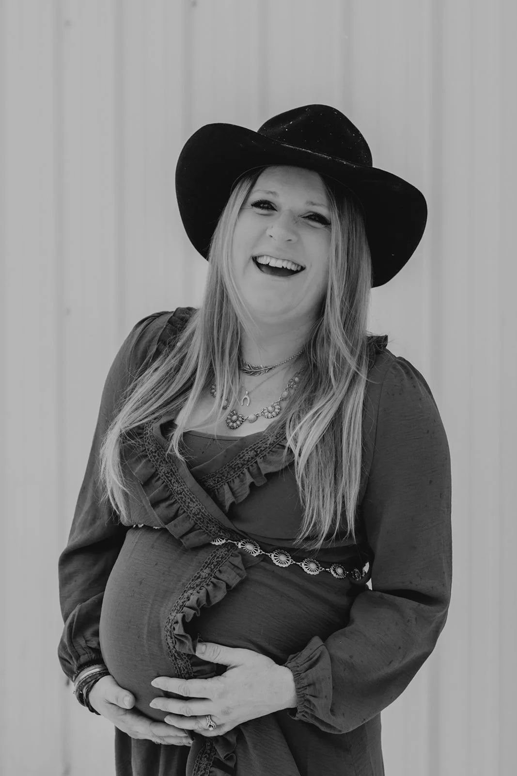 ashLEYstanLEYphotography_JessKobe_maternity-16.jpg