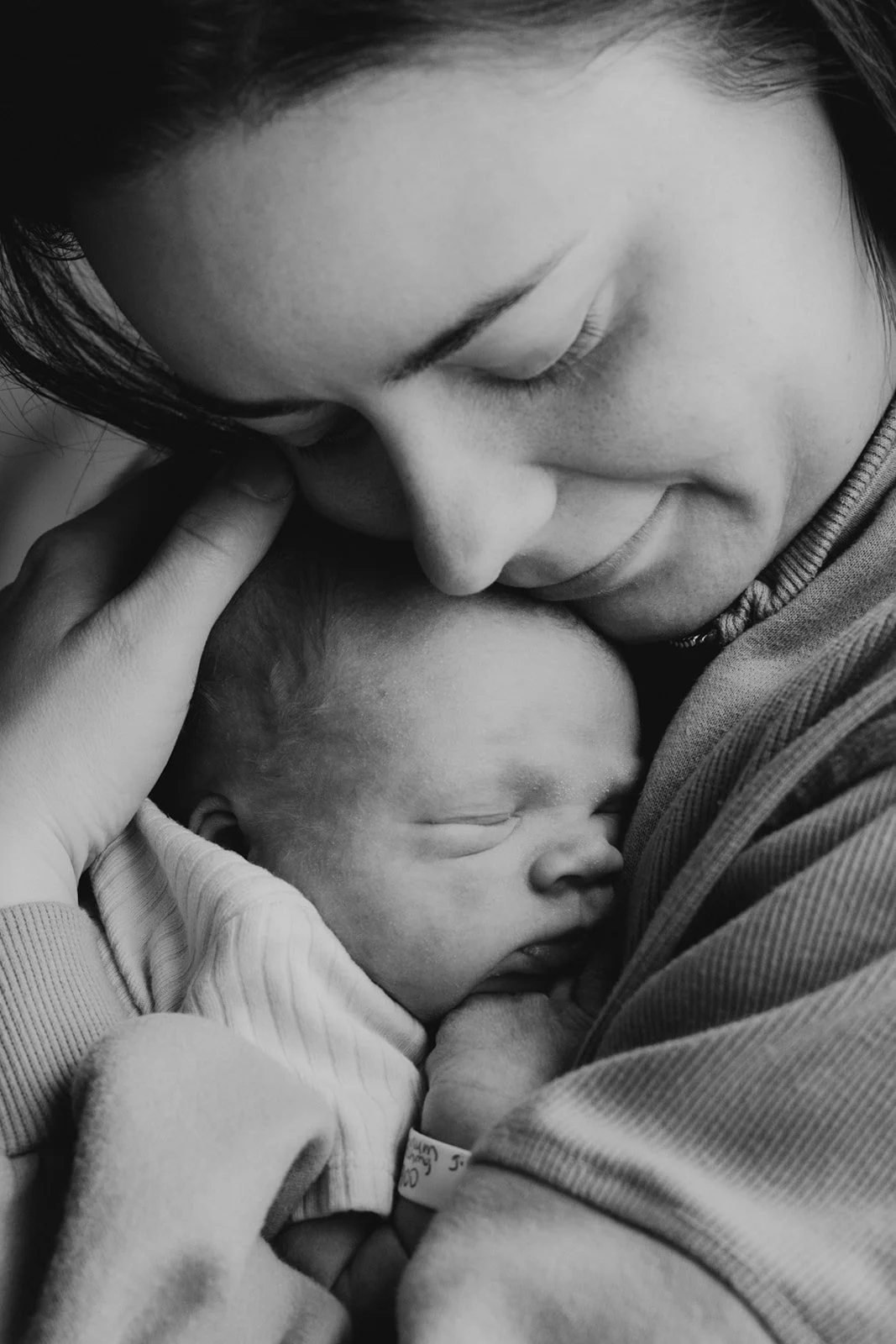 ashLEYstanLEYphotography_AkronHospitalSession_Keegan_Fresh48-22_websize.jpg