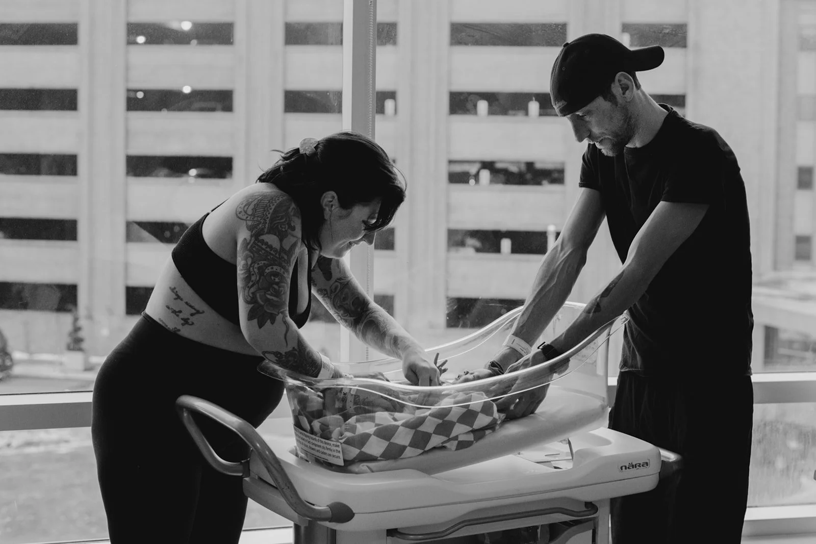 ashLEYstanLEYphotography_Katlyn-SawyerJo_Fresh48_FairviewHospital-88_websize.jpg