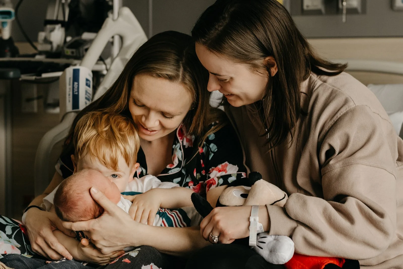 ashLEYstanLEYphotography_AkronHospitalSession_Keegan_Fresh48.jpg