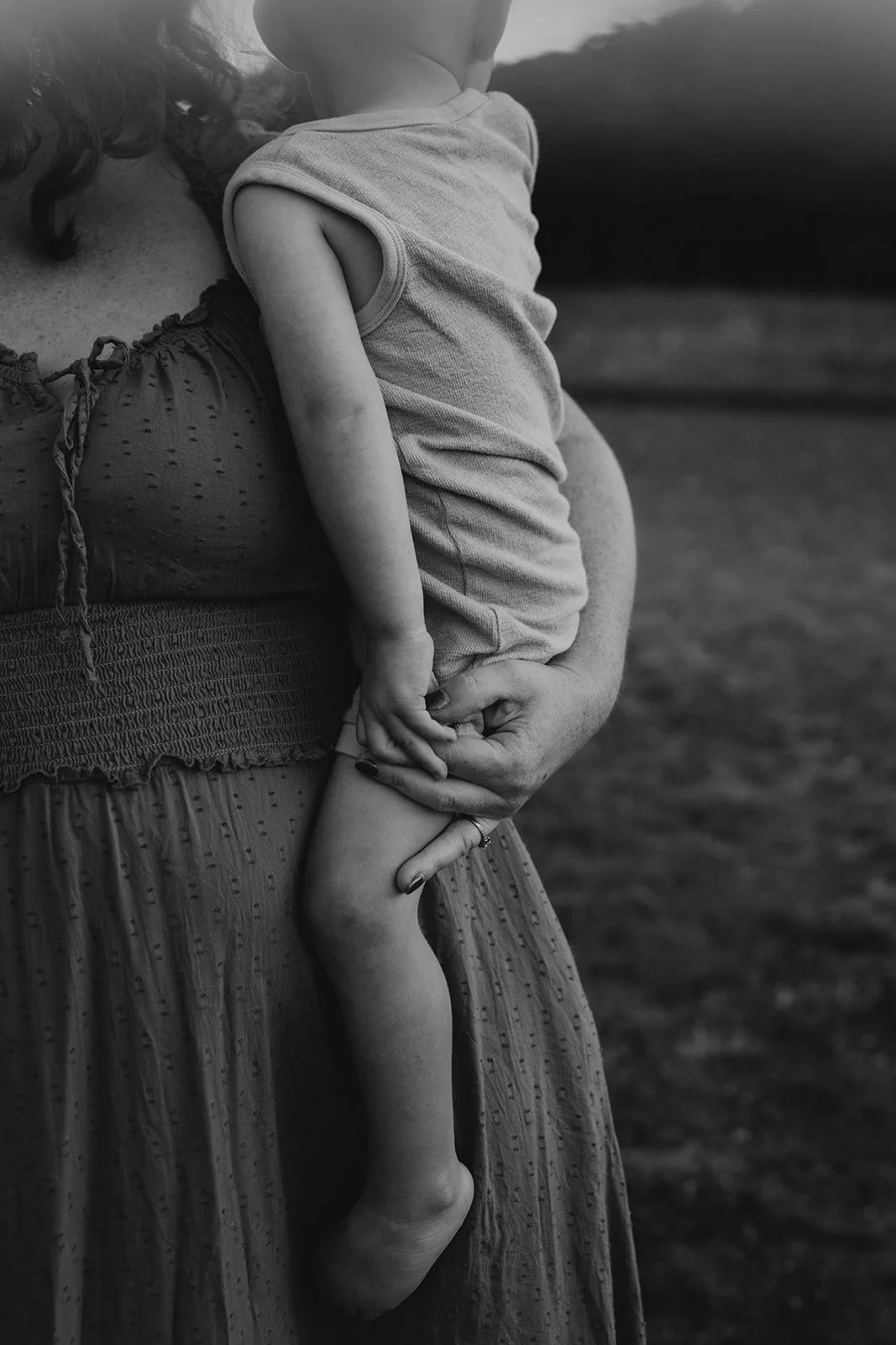 ashLEYstanLEYphotography_Desi+TheBoys_Summer2026-9.jpg