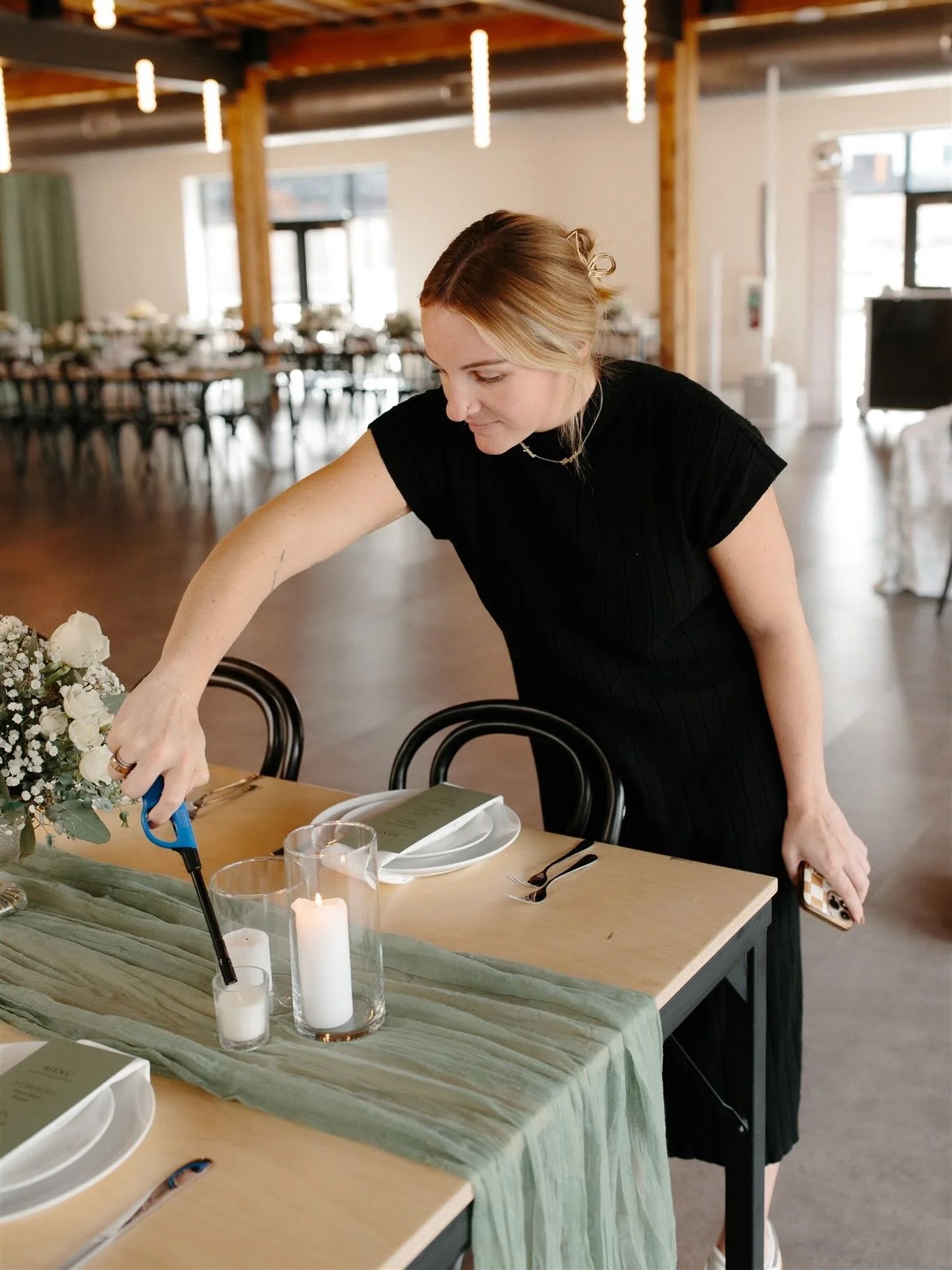 Always grateful when vendor friends capture me doing what I love🥰

Design: @bbdesigns.bybecca 
Planning for: @serendipitous_events 
Photographer: @michaelliedtke 
Florals: @flowermillevents | @theflowermillsf 
Venue: @monickyards 

#eventdesigner
#w
