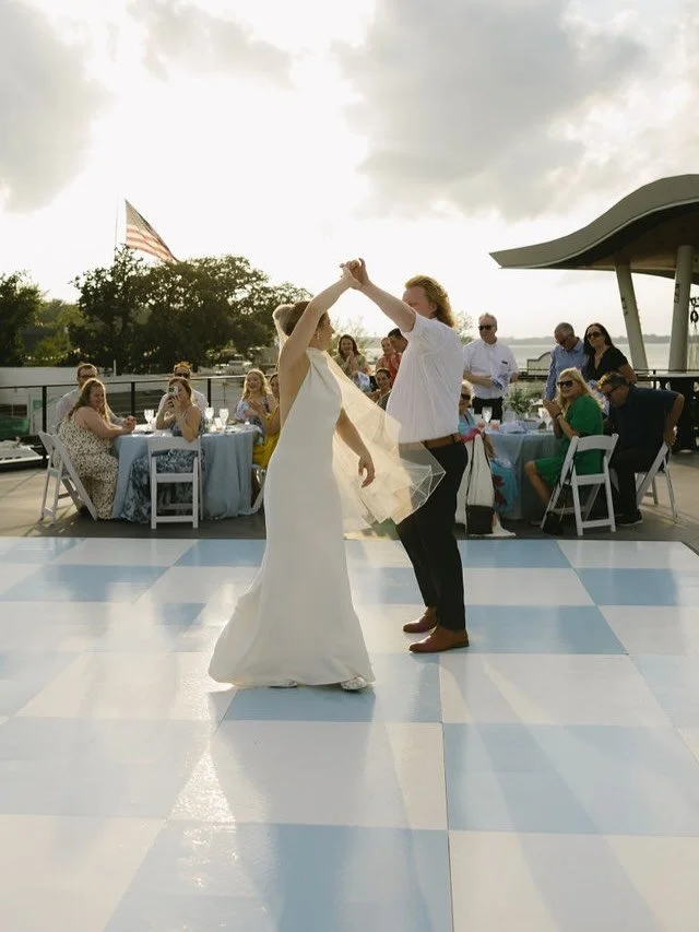 One thing about me: I will ALWAYS say yes to an Okoboji wedding. 🌊🤍

Design &amp; planning: @bbdesigns.bybecca 
Planning for: @serendipitous_events 
Venue: @arnolds_park 
Photographer: @rcc.photo 
Florist: @theflowermillsf | @flowermillevents 
Rent