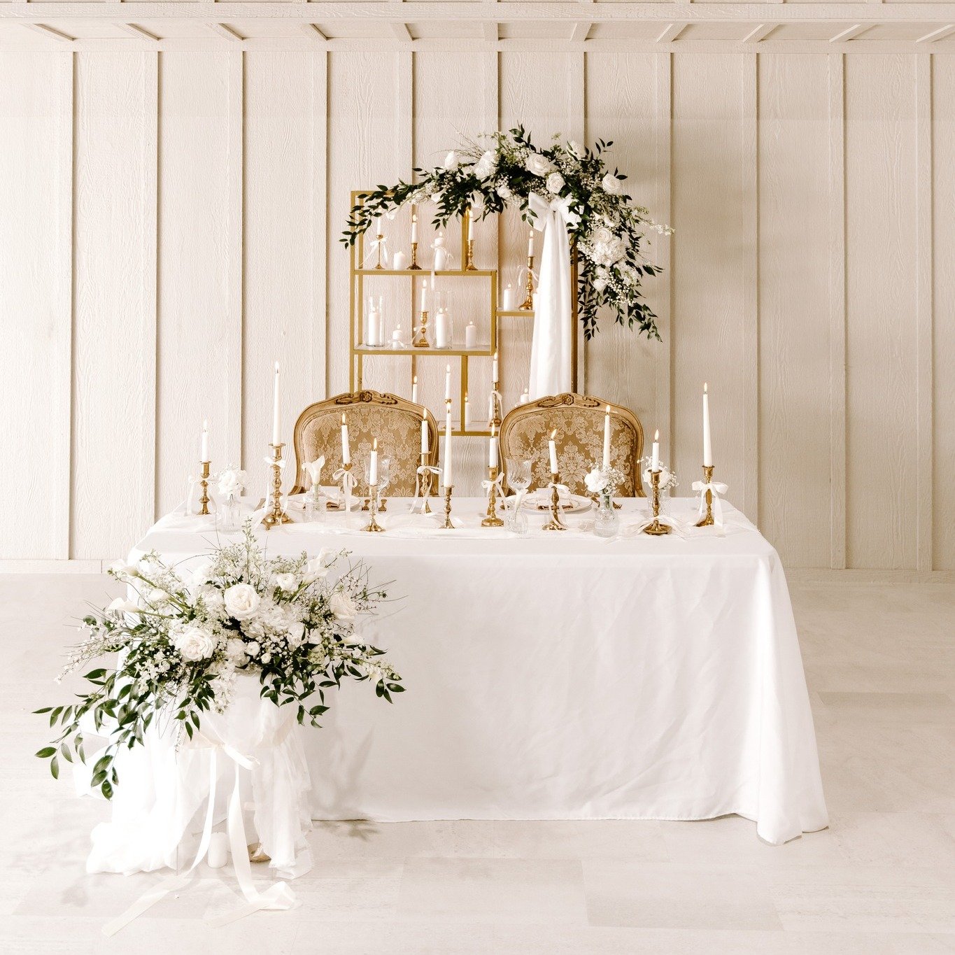 Our website will be temporarily down this weekend while we prepare for some exciting new updates launching next week. We can&rsquo;t wait to share what&rsquo;s coming. In the meantime, enjoy this timeless table! 🤍

Photo by Anna Behning Photography