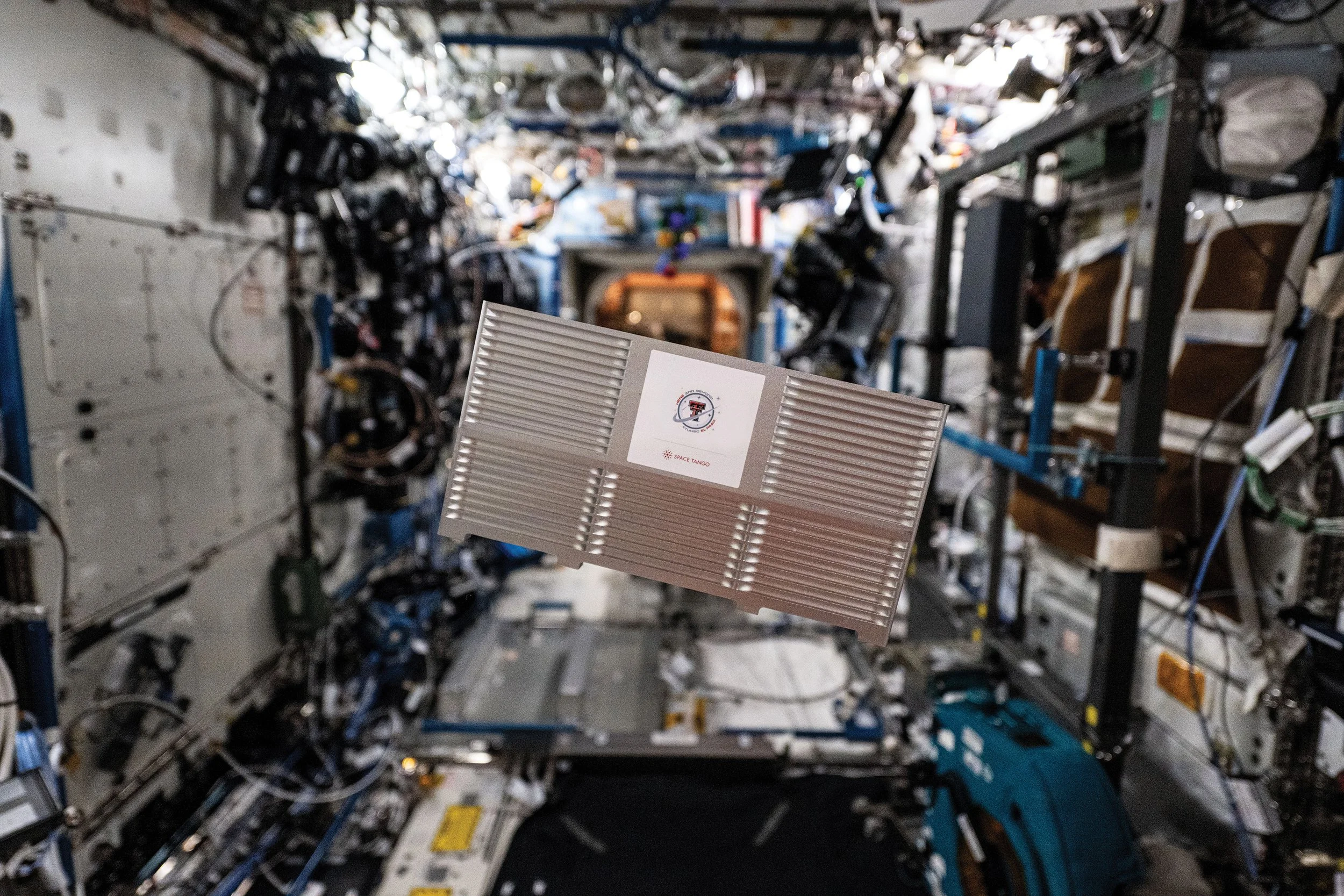 Space Tango CubeLab_Adj.jpg