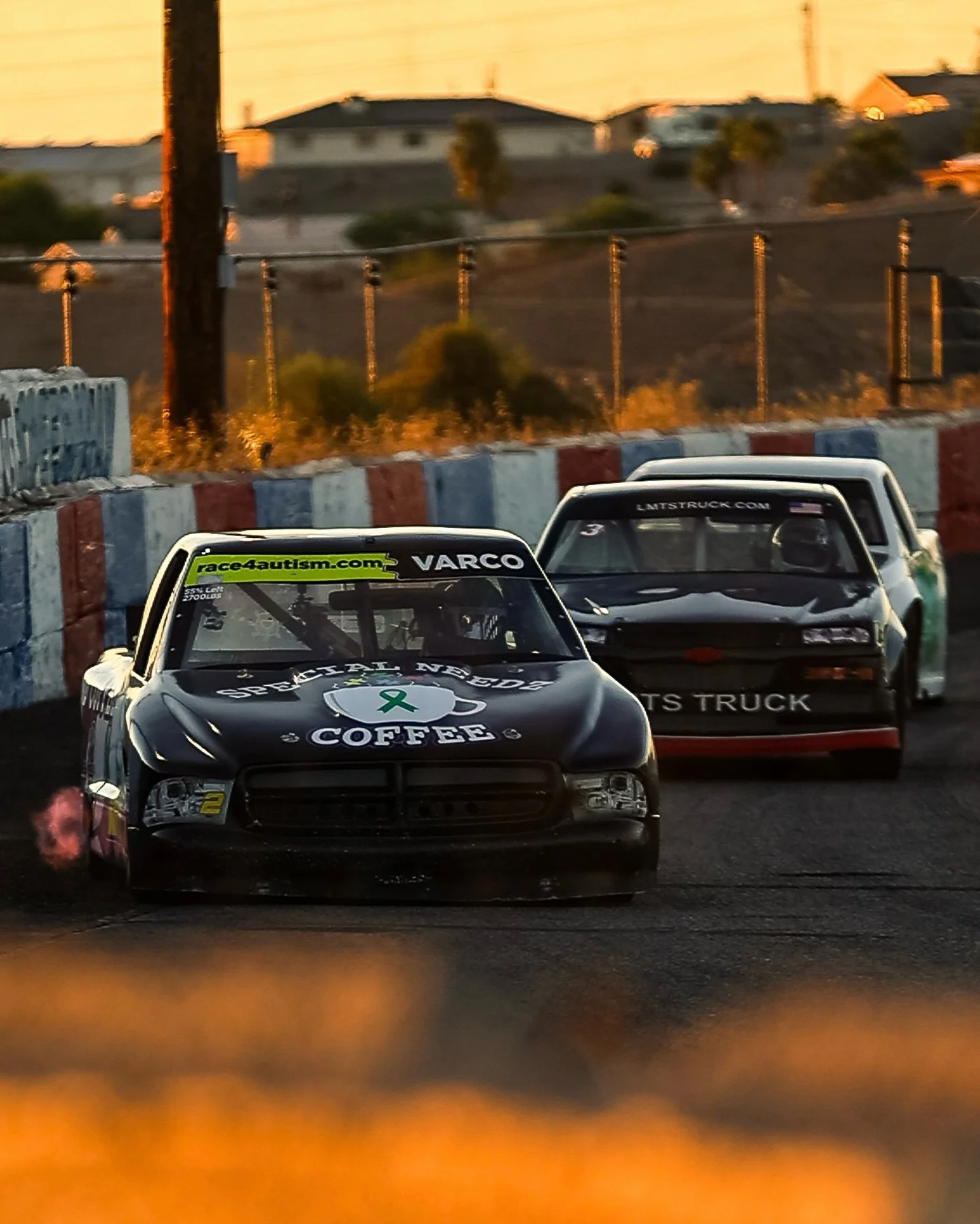 First race at Havasu was awesome! Spent more time turning right than left, and put on a heck of a show to the wire for the win. Can&rsquo;t wait to come back here! 😎

Thank you @sanpario.media @specialneedzcoffee @peersupporttrainingcenter @best_s.t