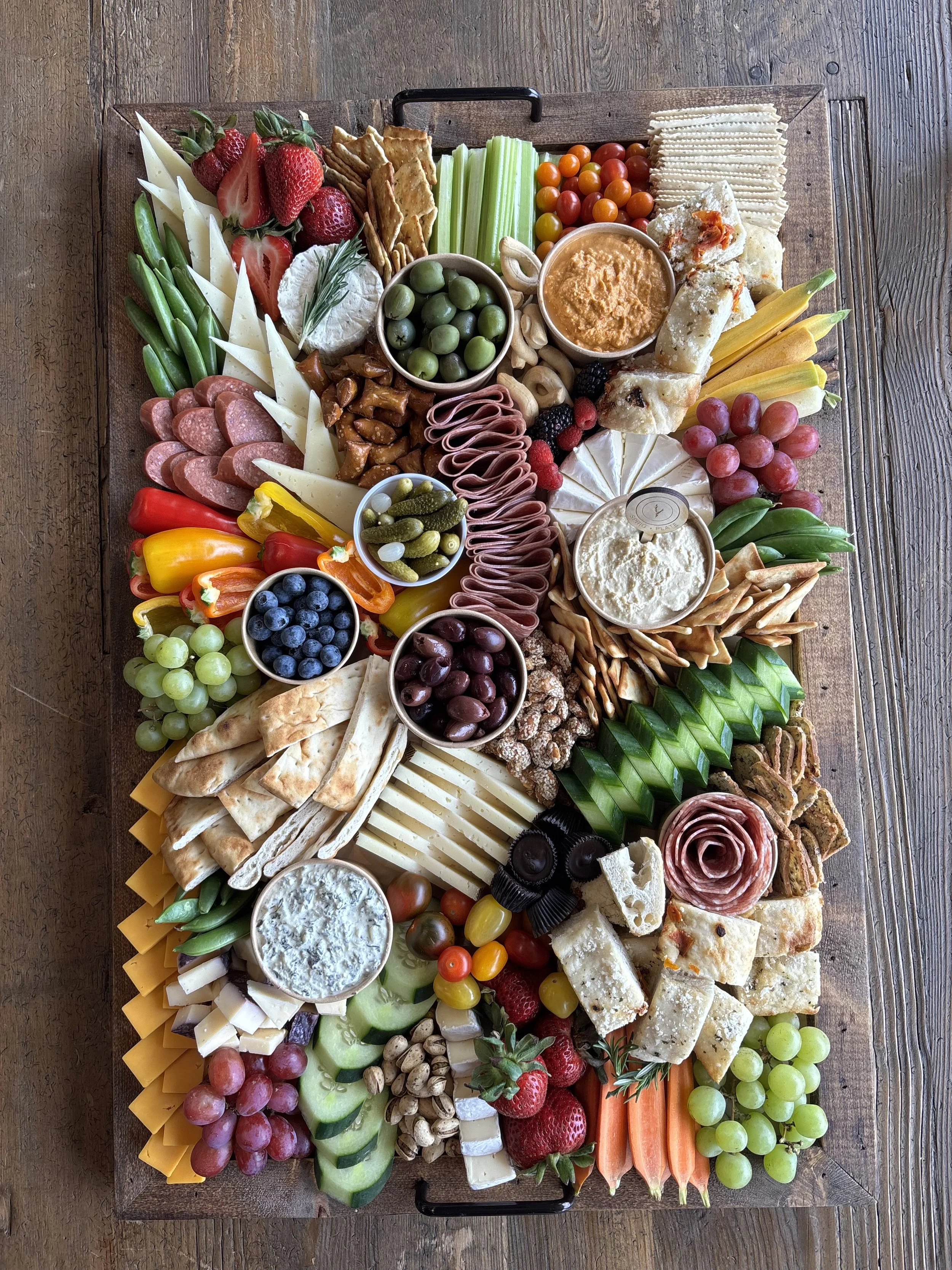 20"x30" (Feeds 50-60)