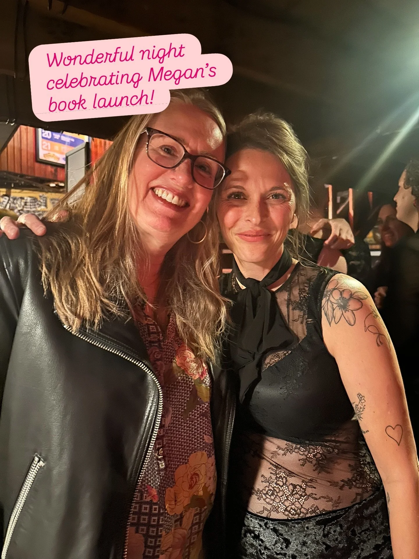 What a joy to be part of the celebration tonight of @meganinthemorning new book Little Vultures, a collection of erotic haiku 🔥❤️ 

Megan and I collaborated to create a scent that evokes the sensuality and expressive freedom of her haiku. The result