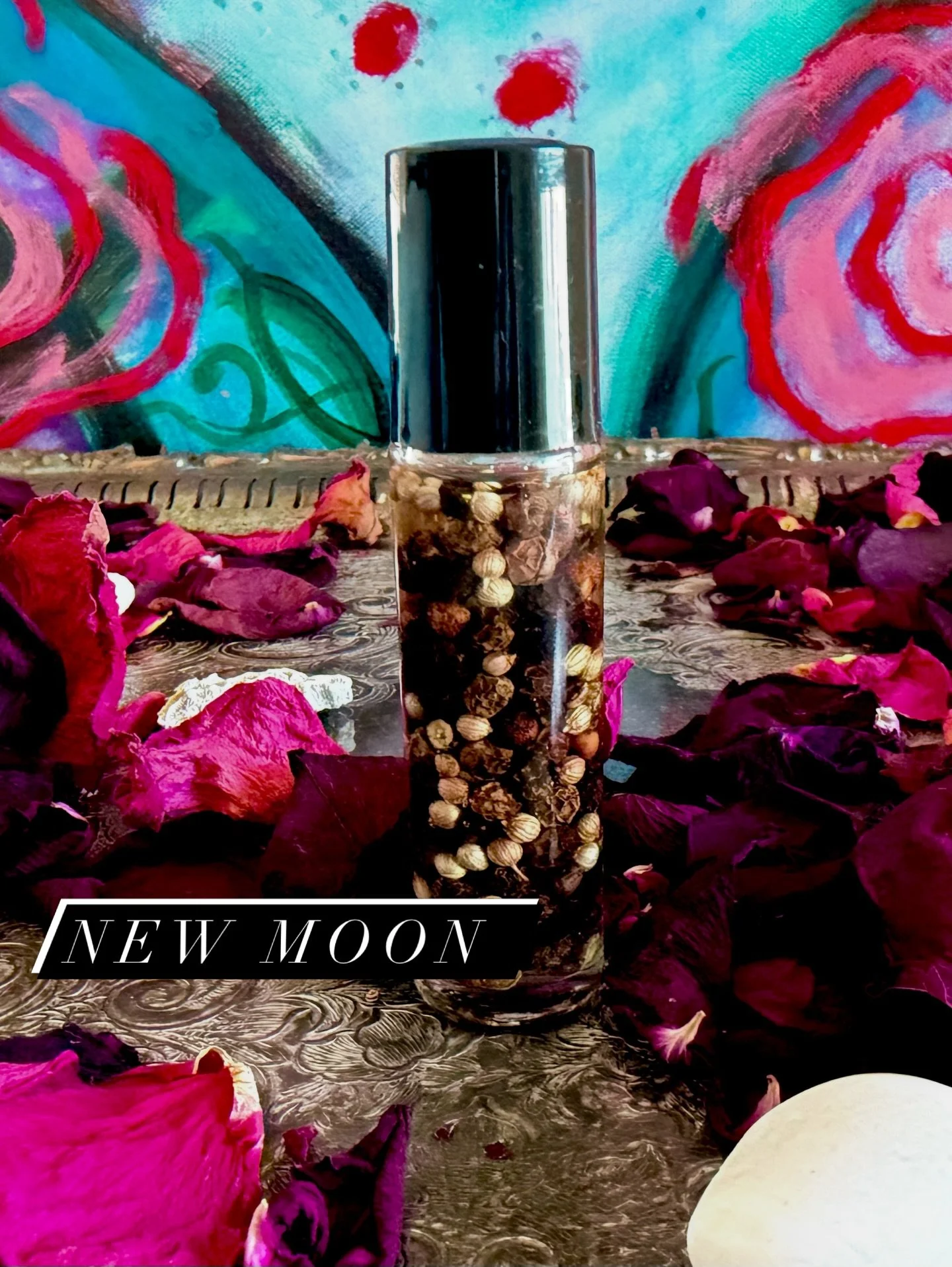🌕🌗 Moonlit Botanical Perfumes Series 🌓🌑 Unveiling the 4-phase event of 2026 &hellip;

Lean into the natural cycles of life as you make a different botanical perfume, inspired by a phase of the moon. 

Details to come&hellip;

Link in bio to book 