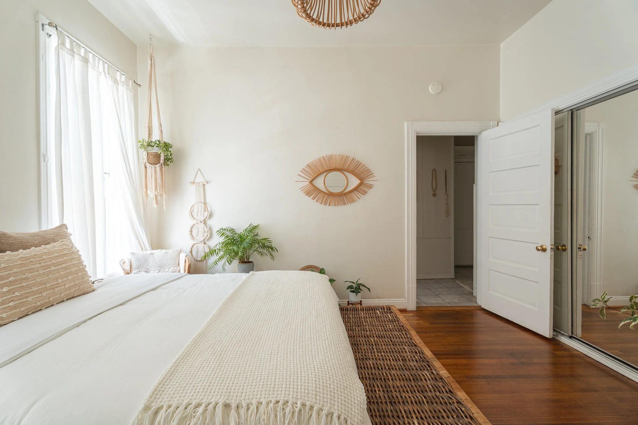 1031 S Kenmore-32.jpg