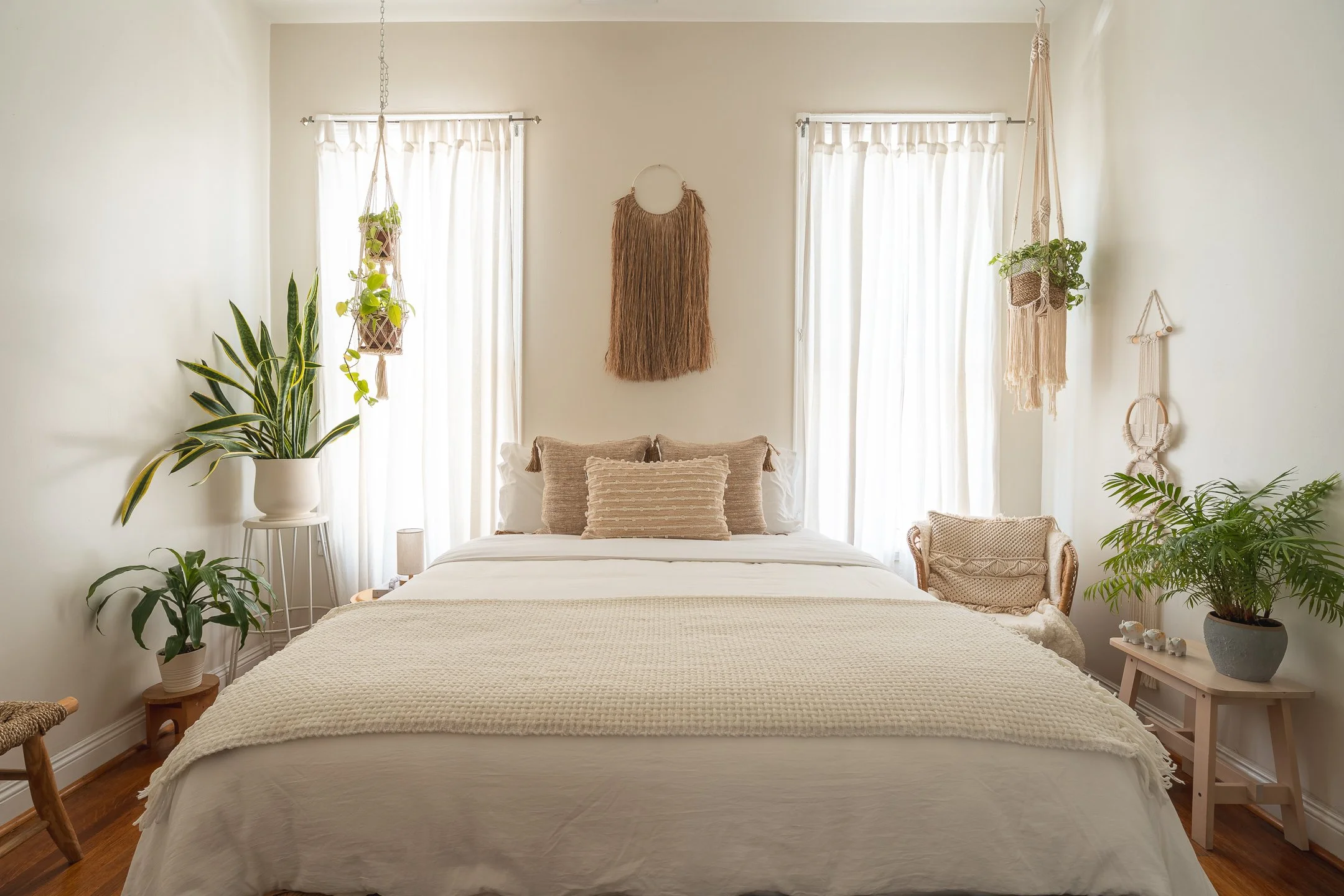 1031 S Kenmore-2.jpg