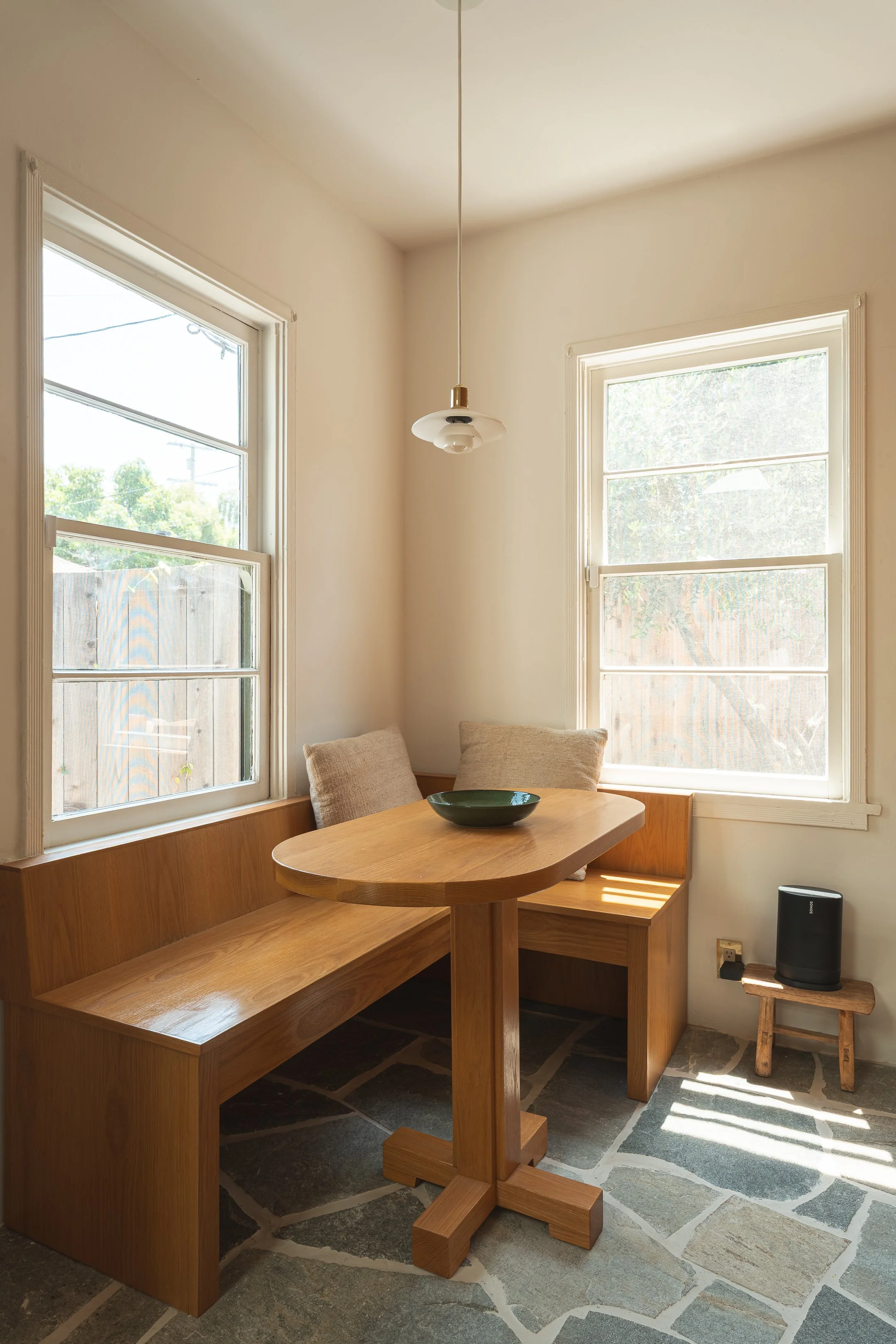 4214 Barryknoll-6.jpg