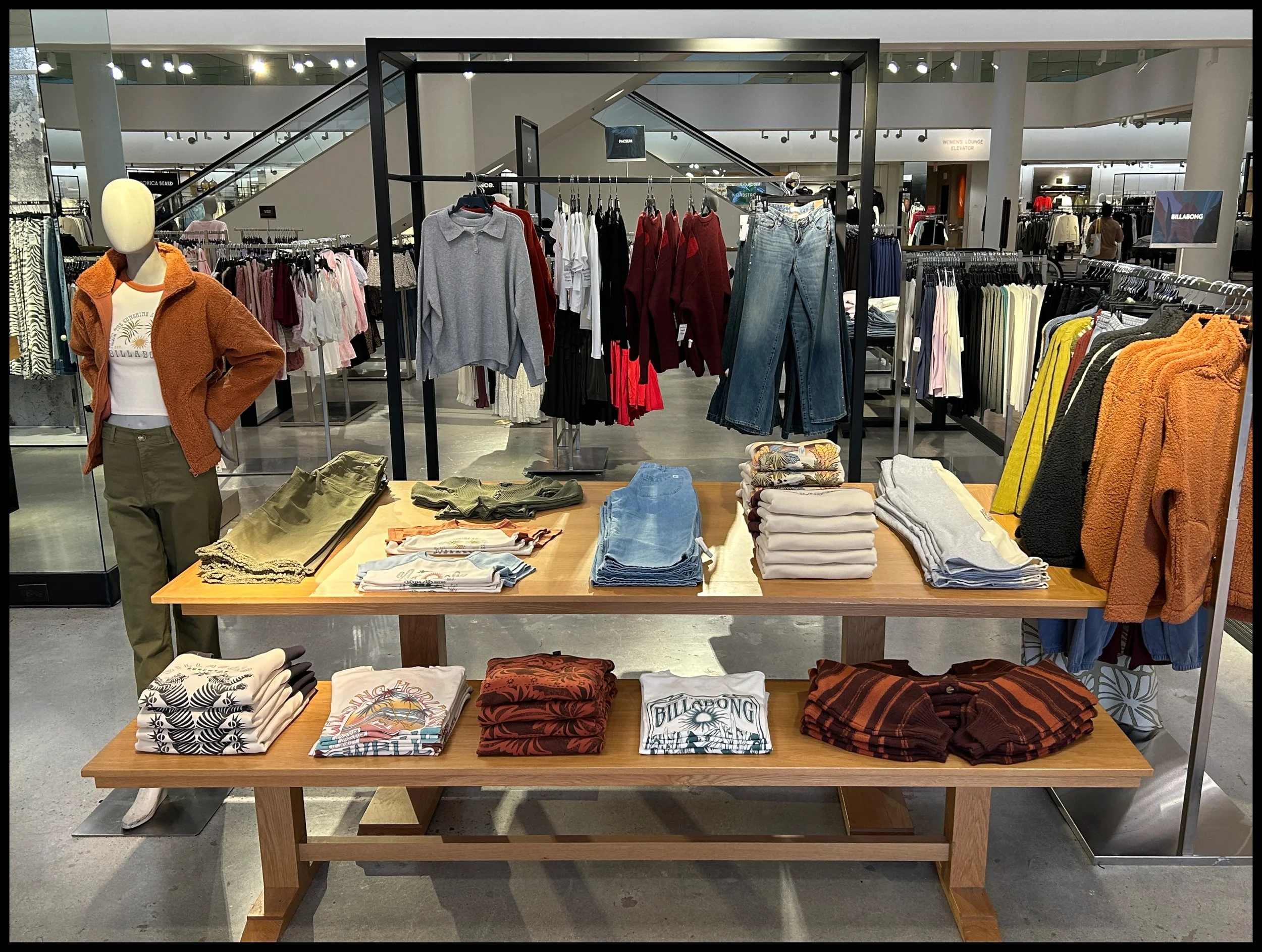 Table Displays & Backwall Presentation