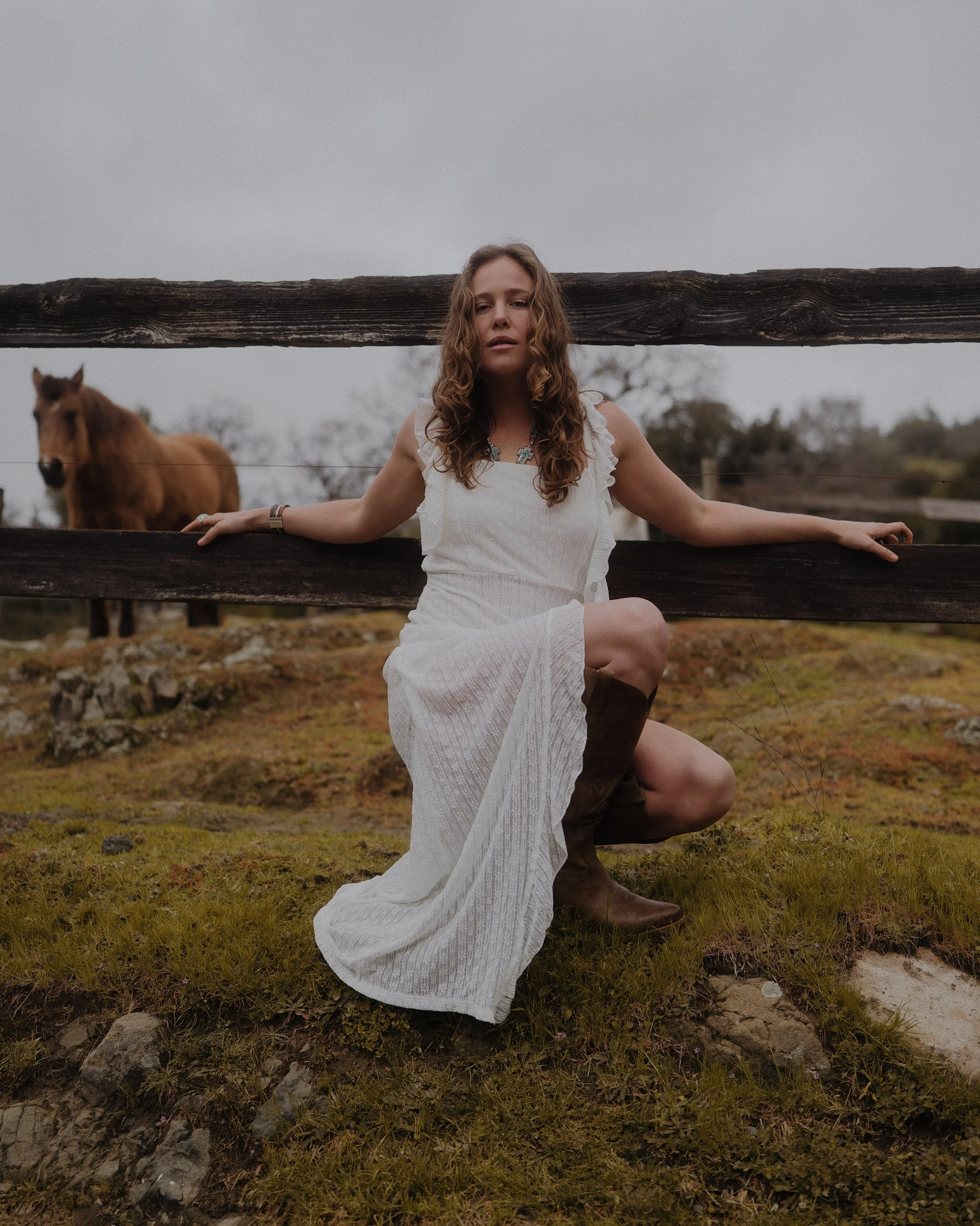 WhatLoWants_WhiteDress_8.jpg