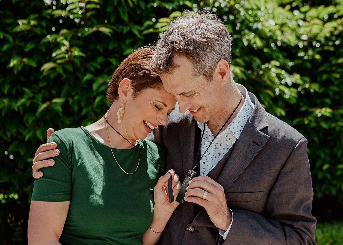 Neresa and Mike exchanged a special wedding gift: two Pounamu necklaces, full of wishes from their loved ones 🧡 

such a special gesture, I absolutely love this idea ☺️

~Aliena

#christchurchweddingvenue #christchurchweddingphotographer #weddingpho