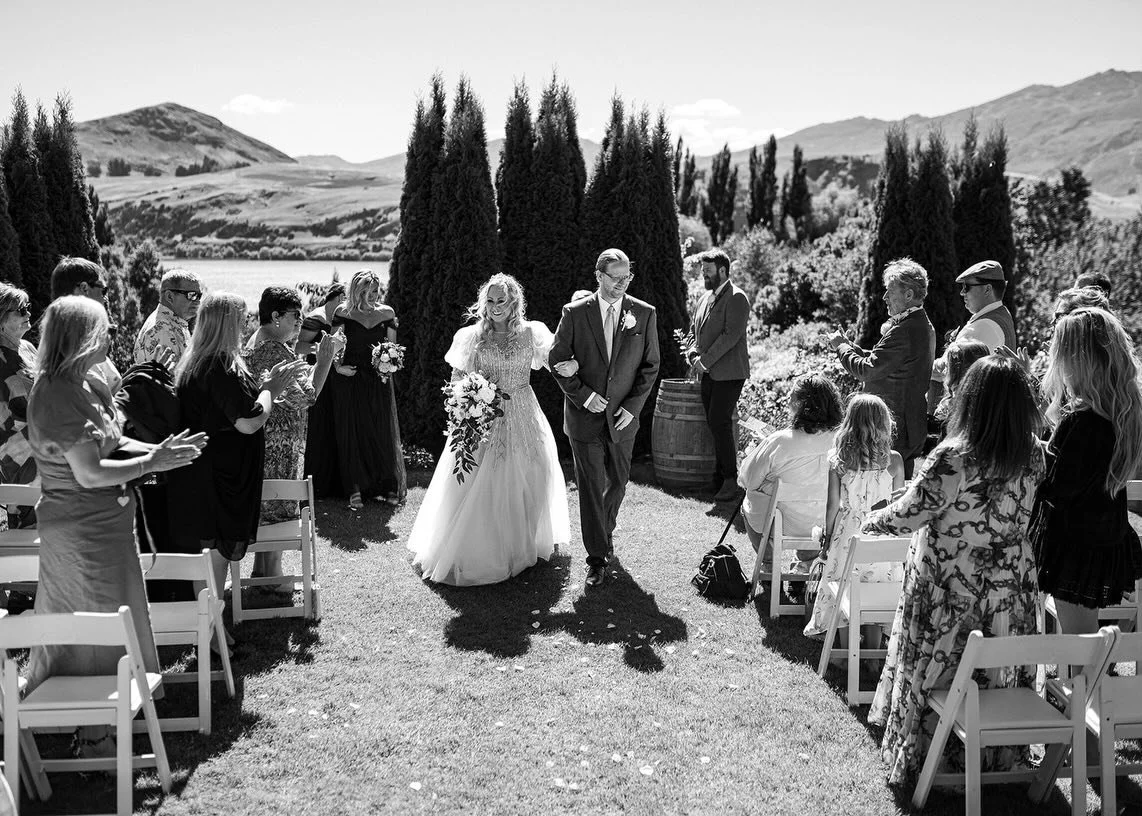 Time back to this beautiful summer wedding 💛

Hair and Makeup: @oswin.charlie 
location: @stoneridgeestate 
celebrant: @queenstownnzweddings 

#queenstownwedding #queenstownweddingphotographer #queenstownelopement #aucklandwedding #aucklandweddingph