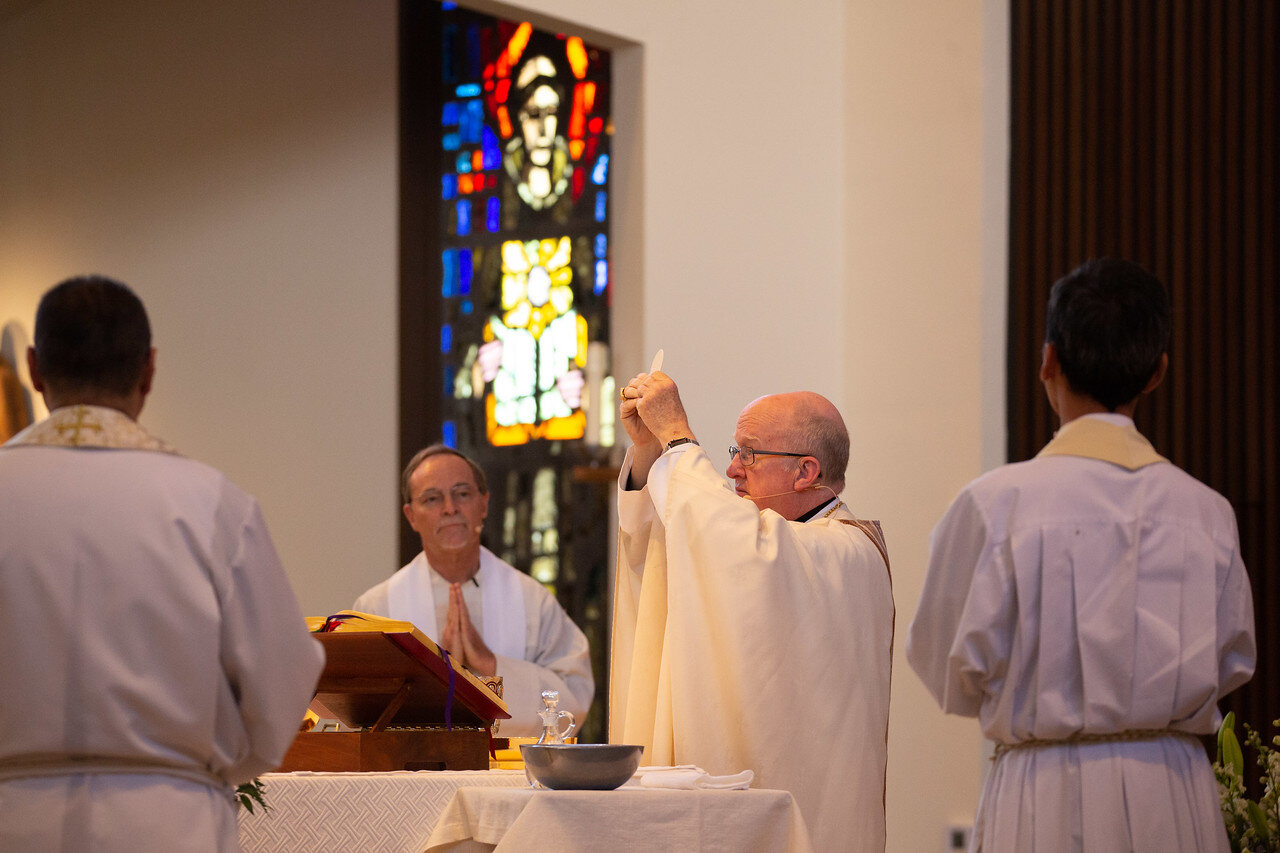st-bonaventure-school-eucharist-blessing.jpg