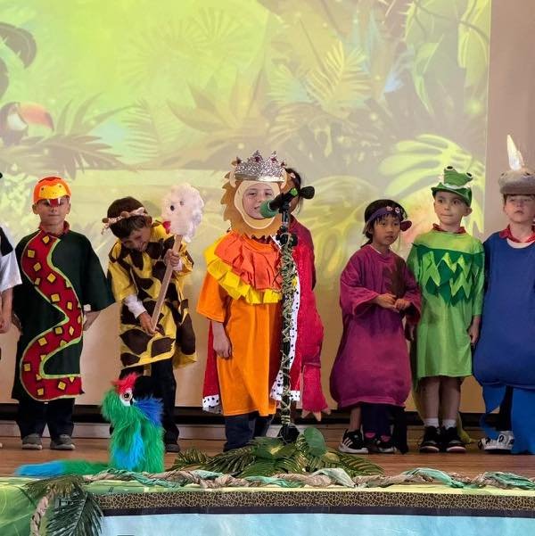 Last week our Kindergarteners performed &ldquo;Rumble in the Jungle&rdquo; and &ldquo;Commotion in the Ocean.&rdquo; They did such a good job memorizing their lines, as well as singing and dancing. We are so proud of them! 🦁🦒🦛🐍🦀🐬🐙🤿 ❤️🤍😇 #SB