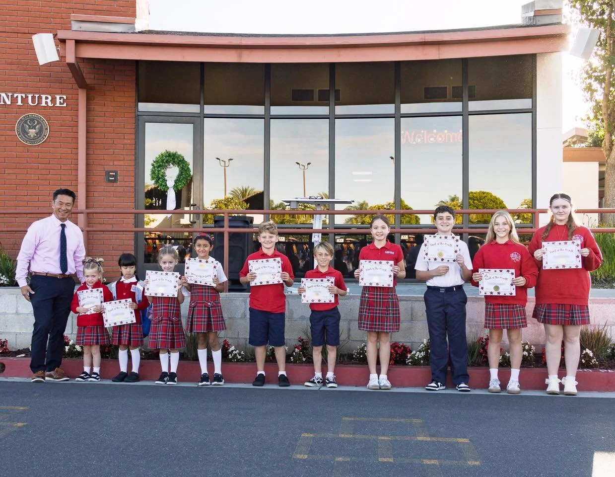 Celebrating our Saints and Halos Award winners and SBS Employee of the Month this morning! 😇 These outstanding students have been recognized by their teachers and staff for their positivity and exemplary behavior both in the classroom and around cam