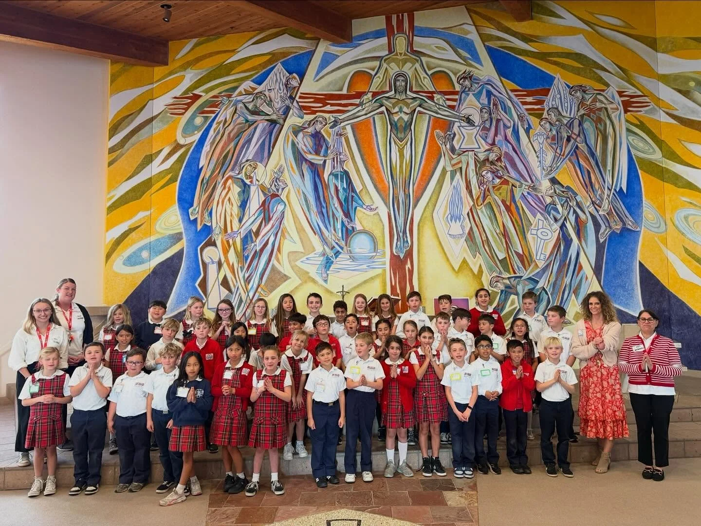 Our 2nd graders enjoyed a meaningful Retreat Day at the Heart of Jesus Retreat Center! ✝️ They learned about Ida Peterfy, St. Peter and St. Tarcisius, reflected on the Eucharist through creative activities, and celebrated a beautiful Mass with Fr. Vi