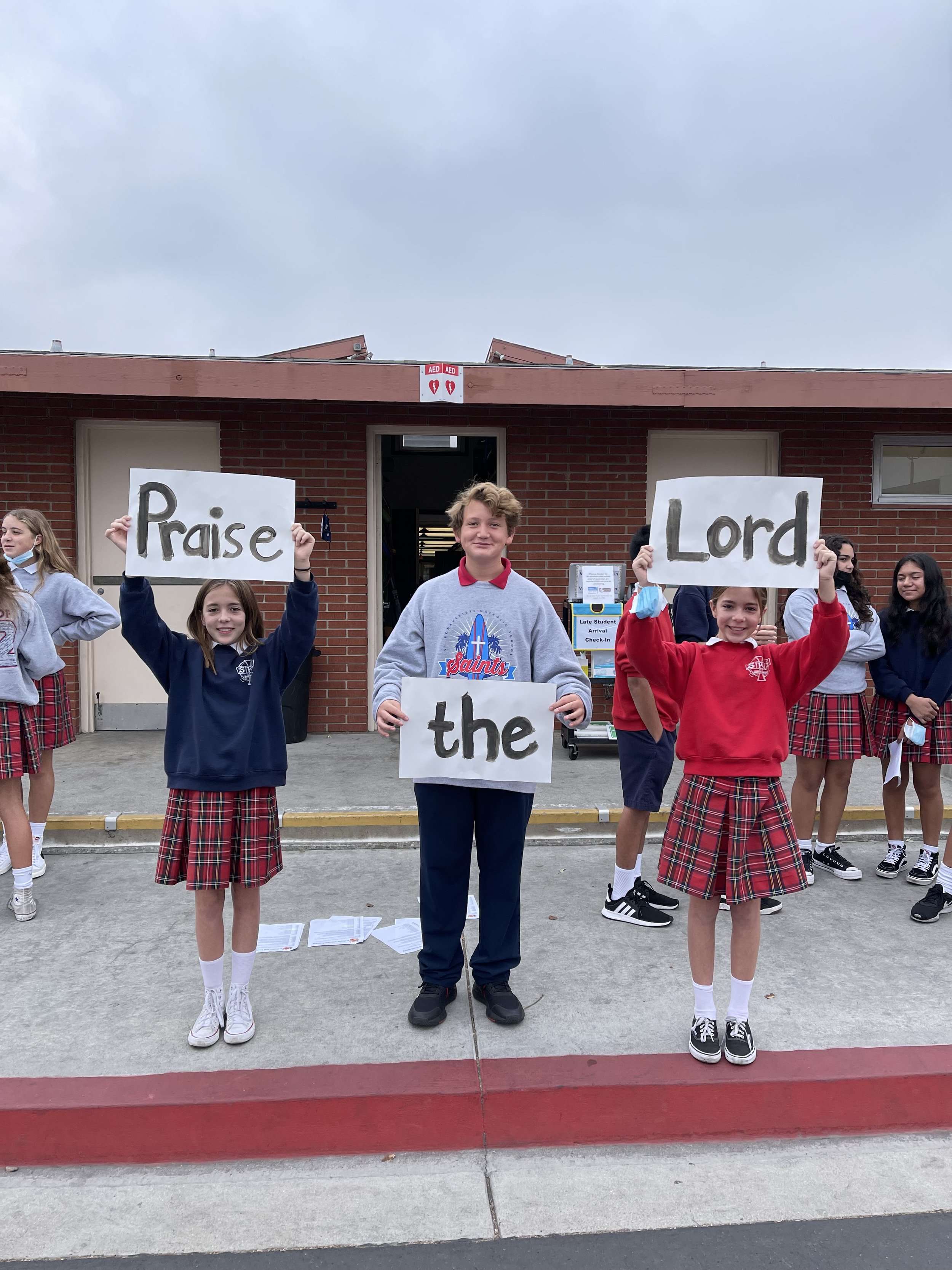 st-bonaventure-school-praise-the-lord.jpeg