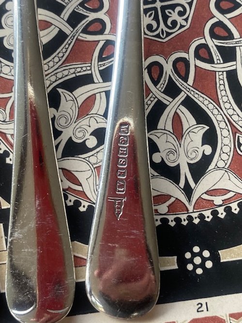 Set6DessertForks2.jpg