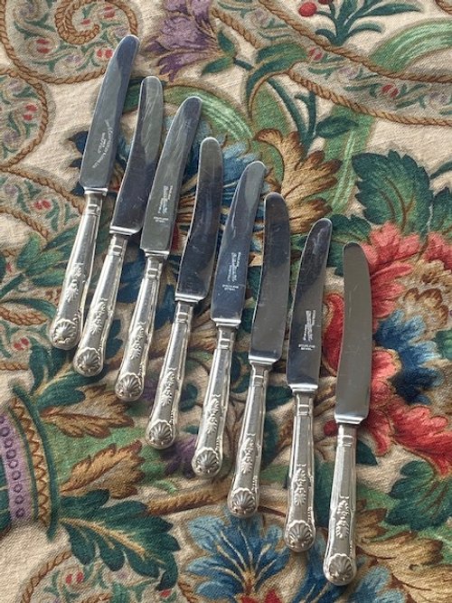 8KPDessKnives1.jpg