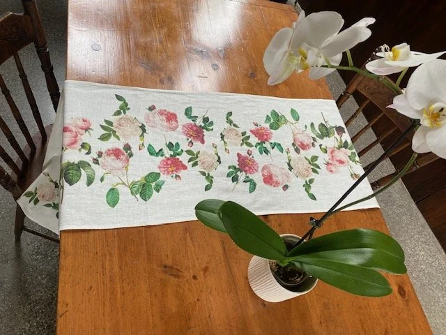 Redoute Roses Runner - 100% European Linen