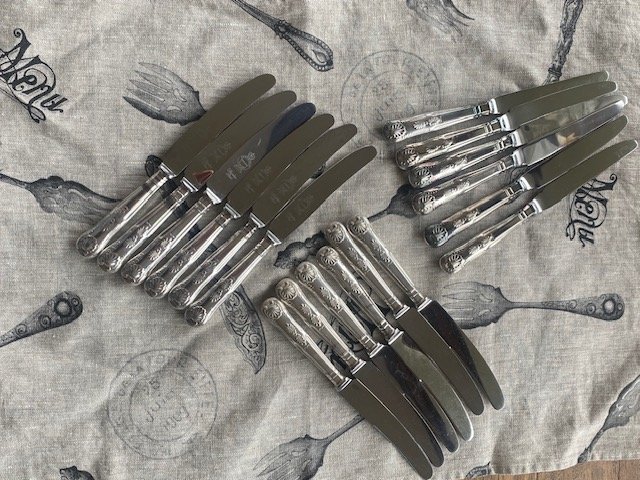 KPKnivesGroup.jpg